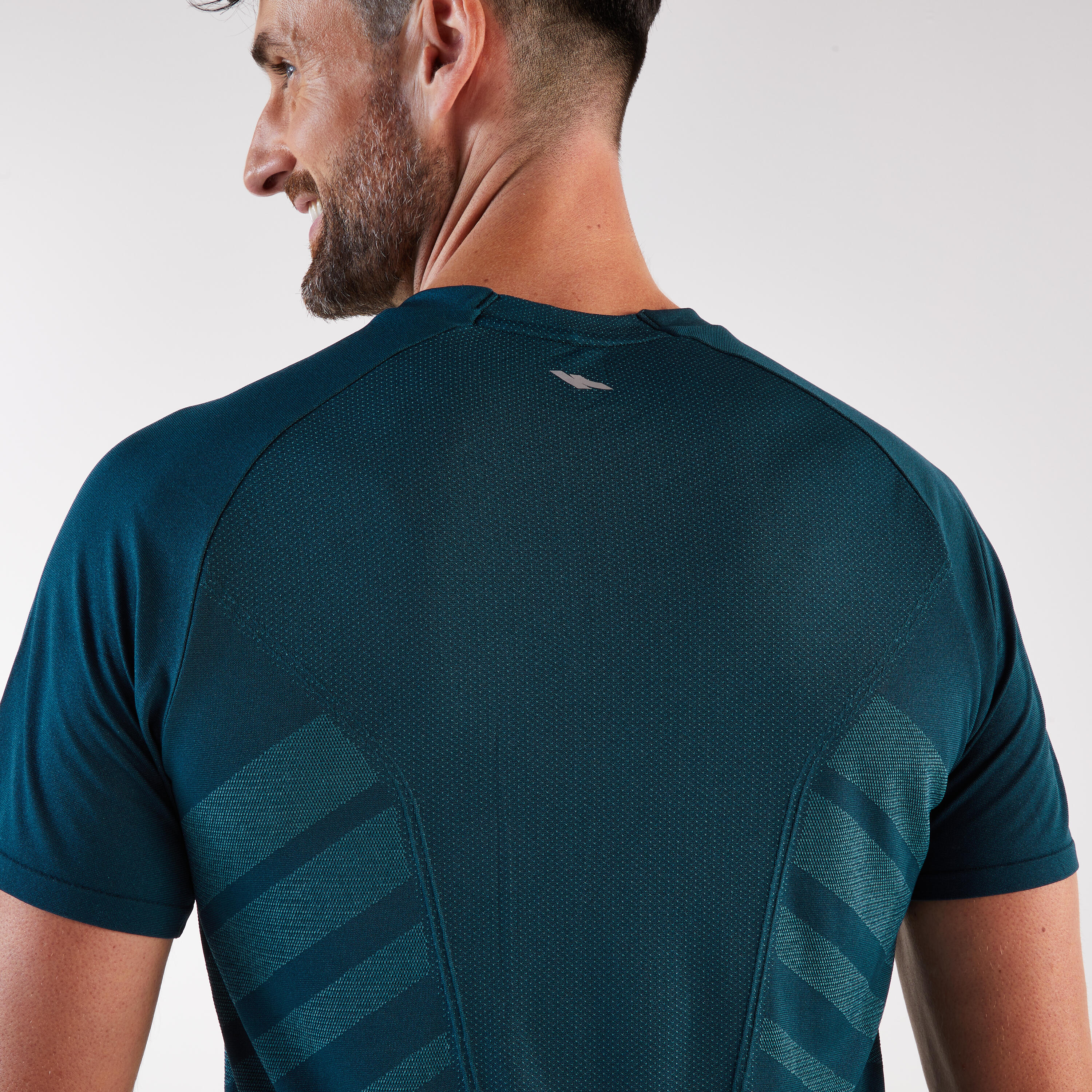 T-shirt de course à pied sans coutures homme, Run 500 4/9