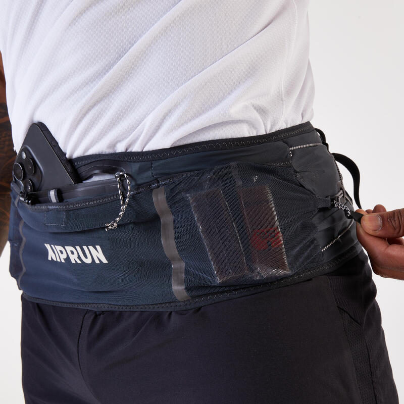 Hydratační opasek na trailový běh s poutky na hole Belt 900