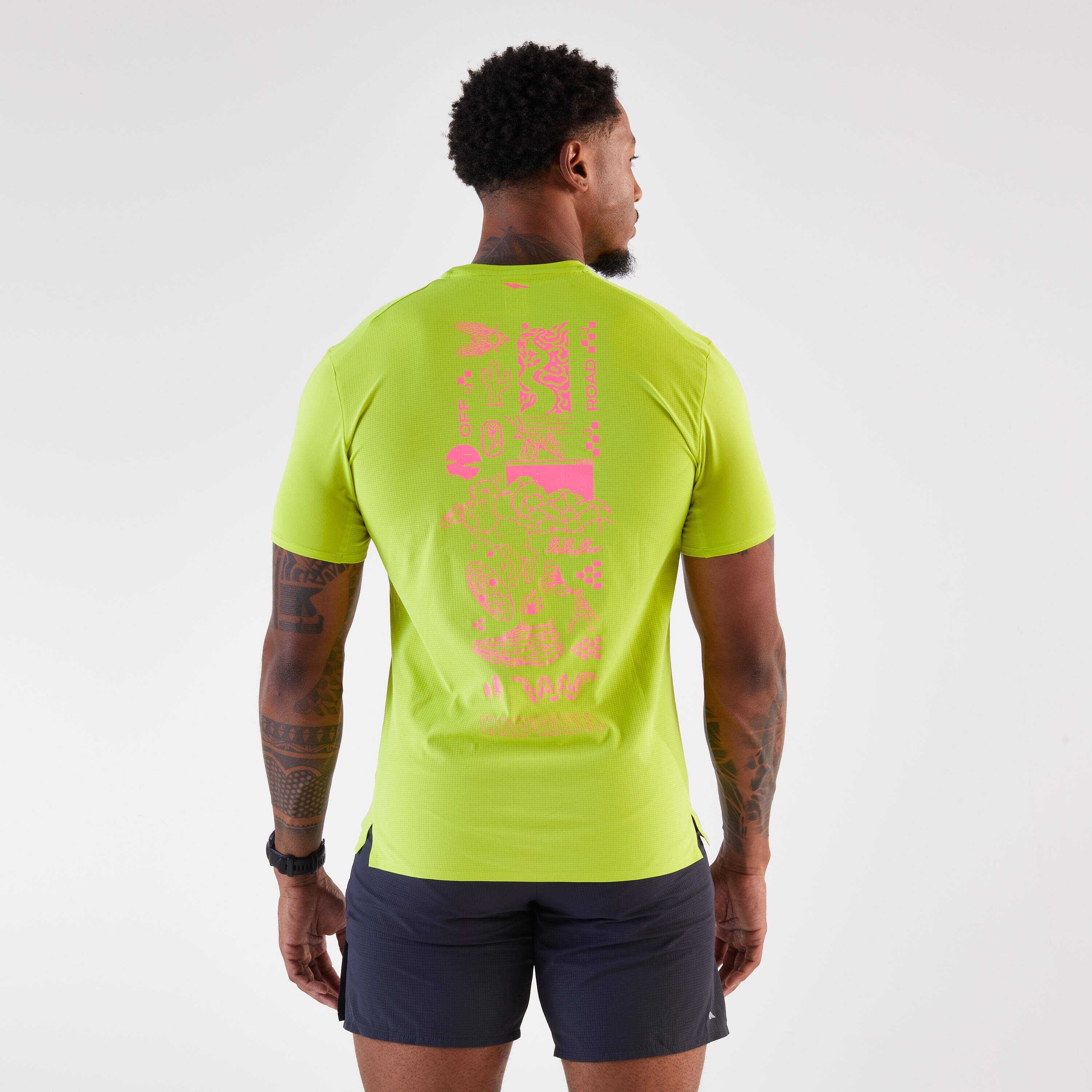 Men's long-distance running t-shirt-Kiprun Run 900 ultra-Green/Pink -  3