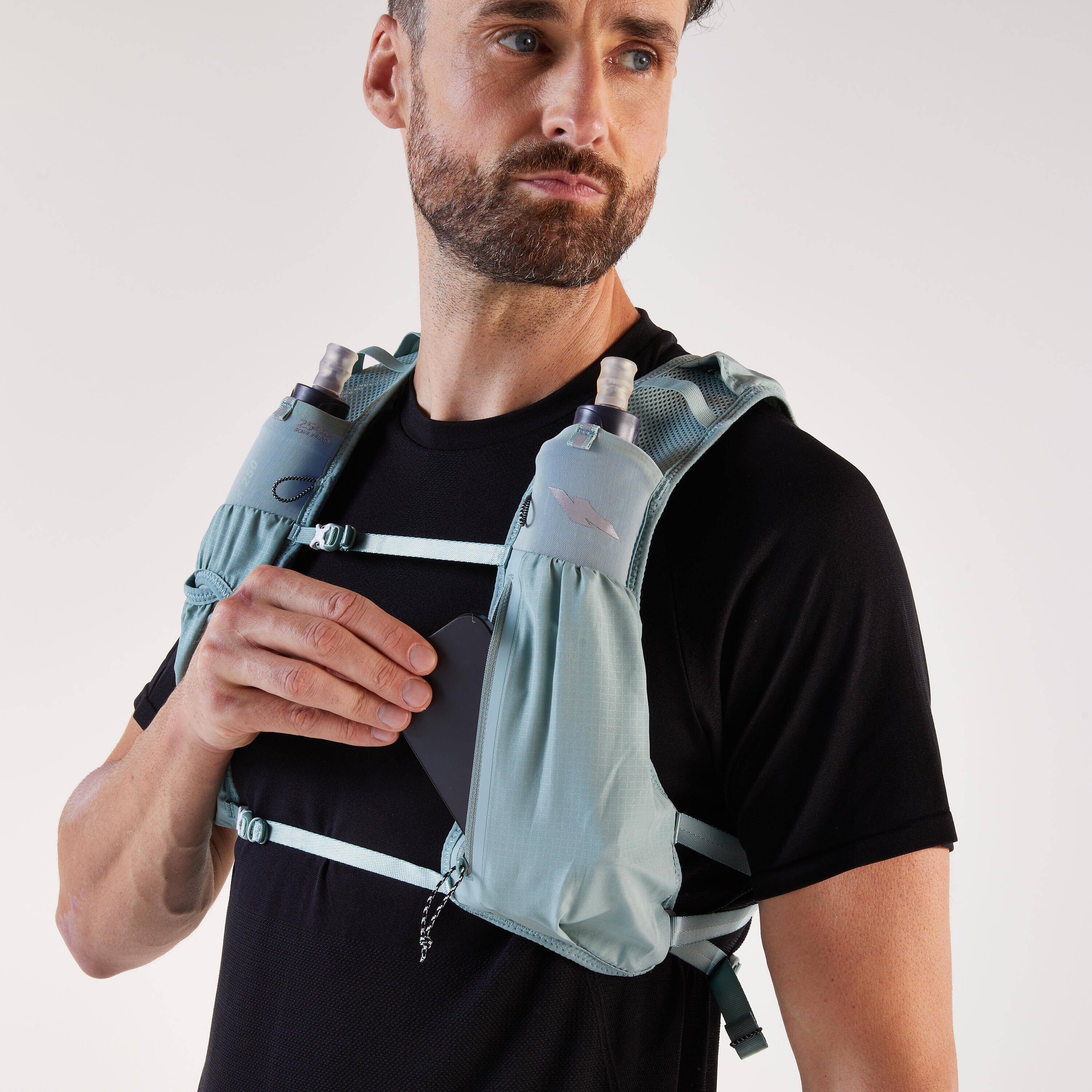 KIPRUN 500 5L - Unisex Trail Running Bag 1 L Water Bladder Included - Green -  5