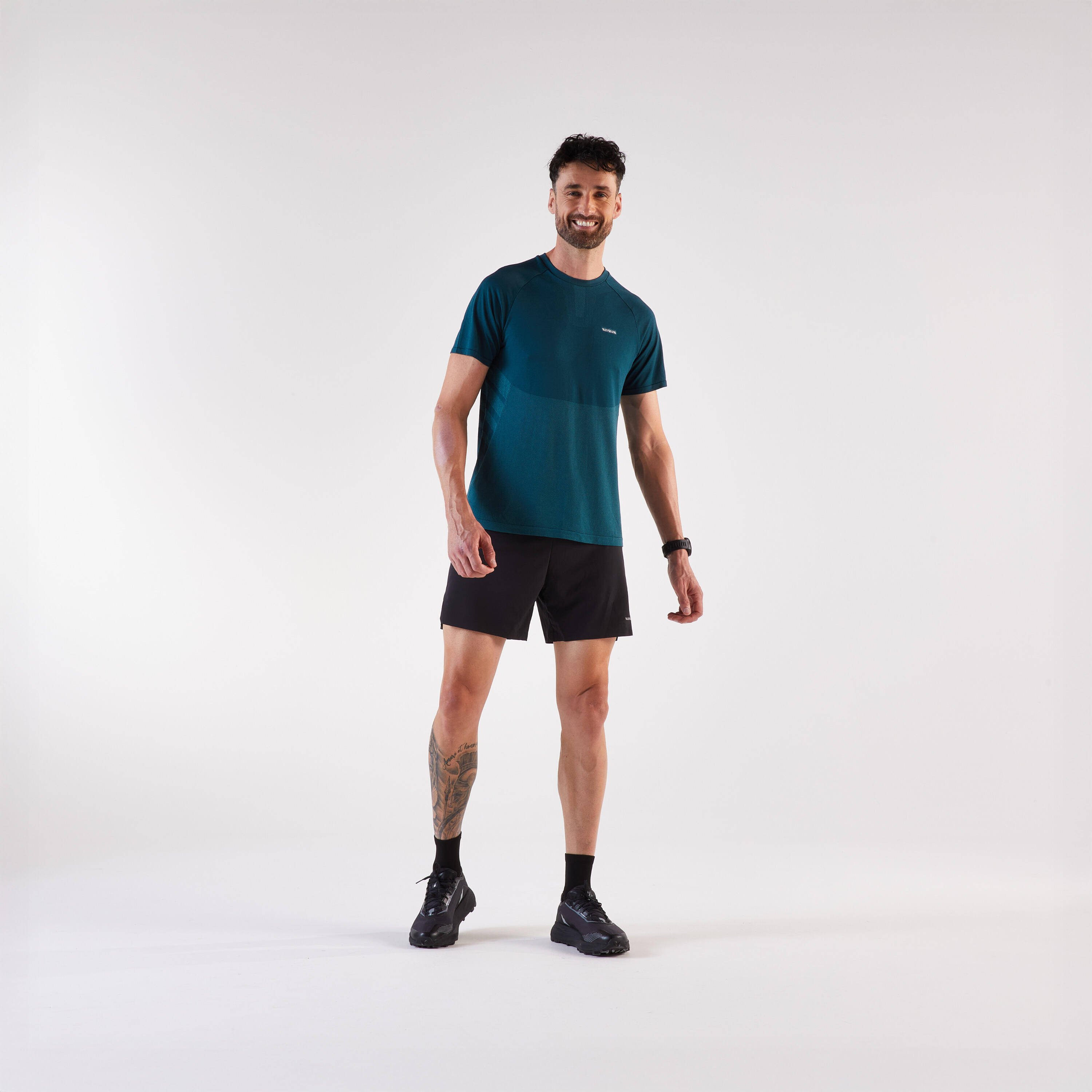 Men's Kiprun seamless comfort running T-shirt, Kiprun - Blue -  2