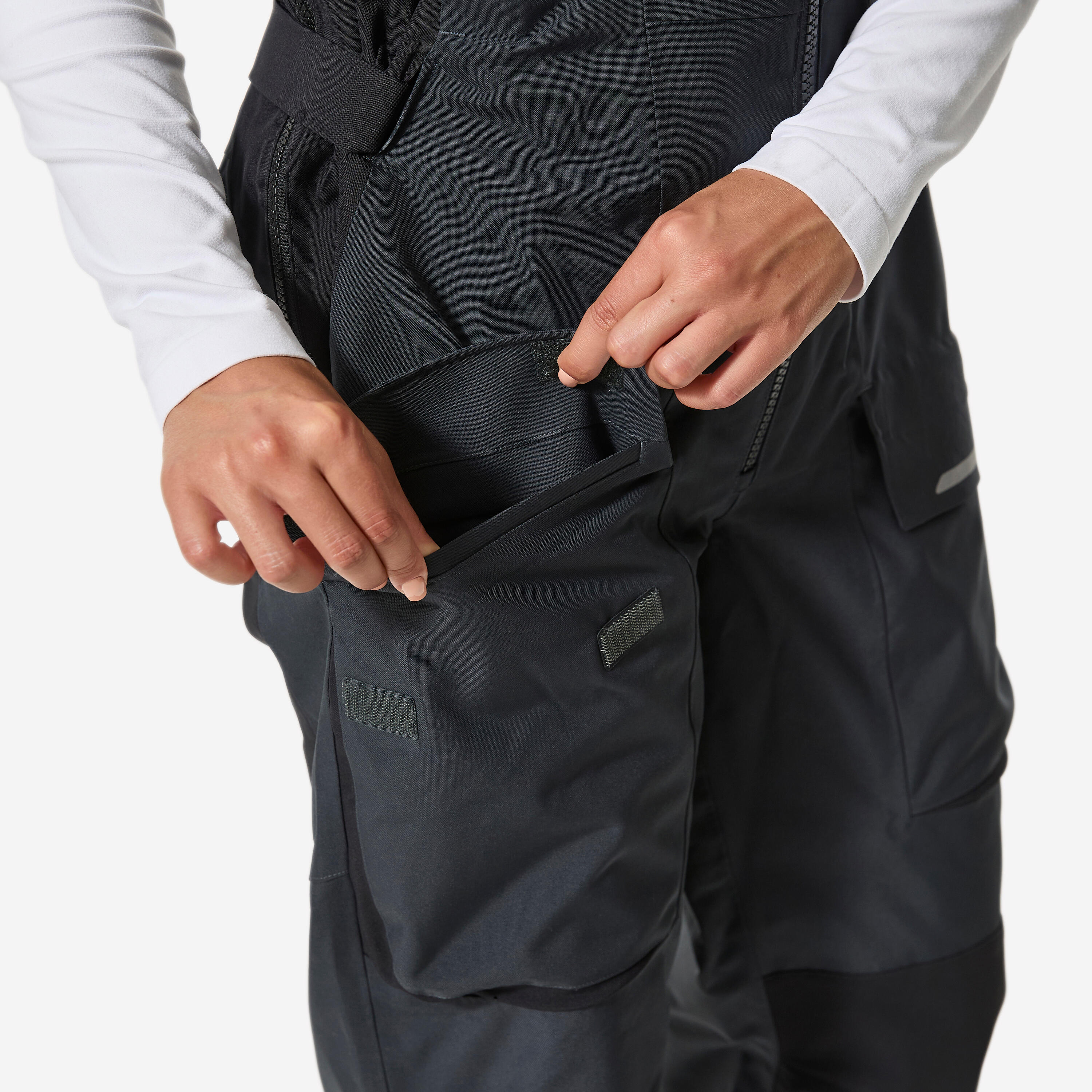 Women’s sailing dungarees, 500 dark grey neon yellow 9/13