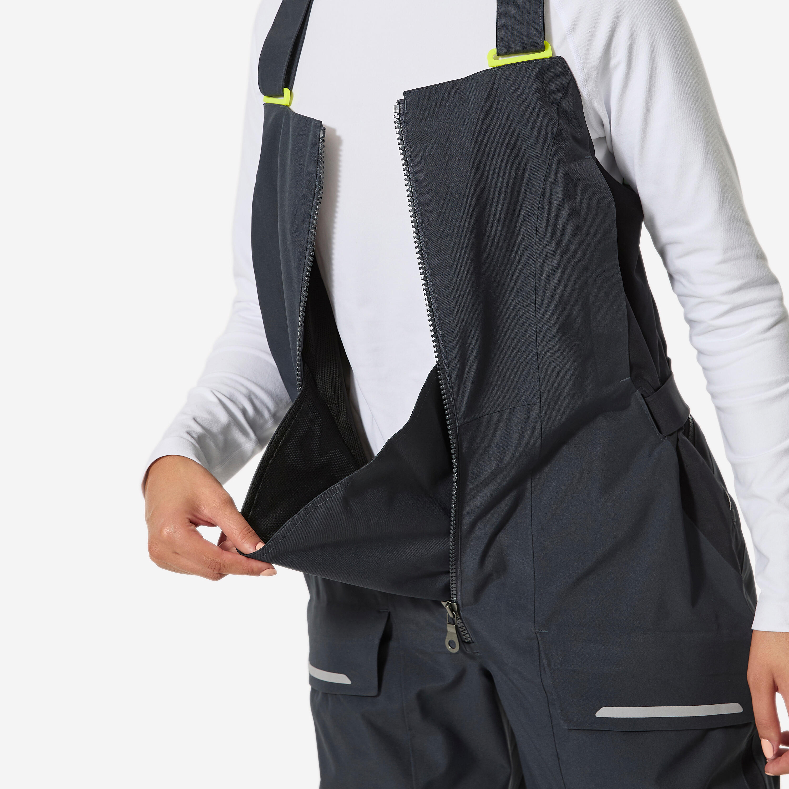 Women’s sailing dungarees, 500 dark grey neon yellow 7/13