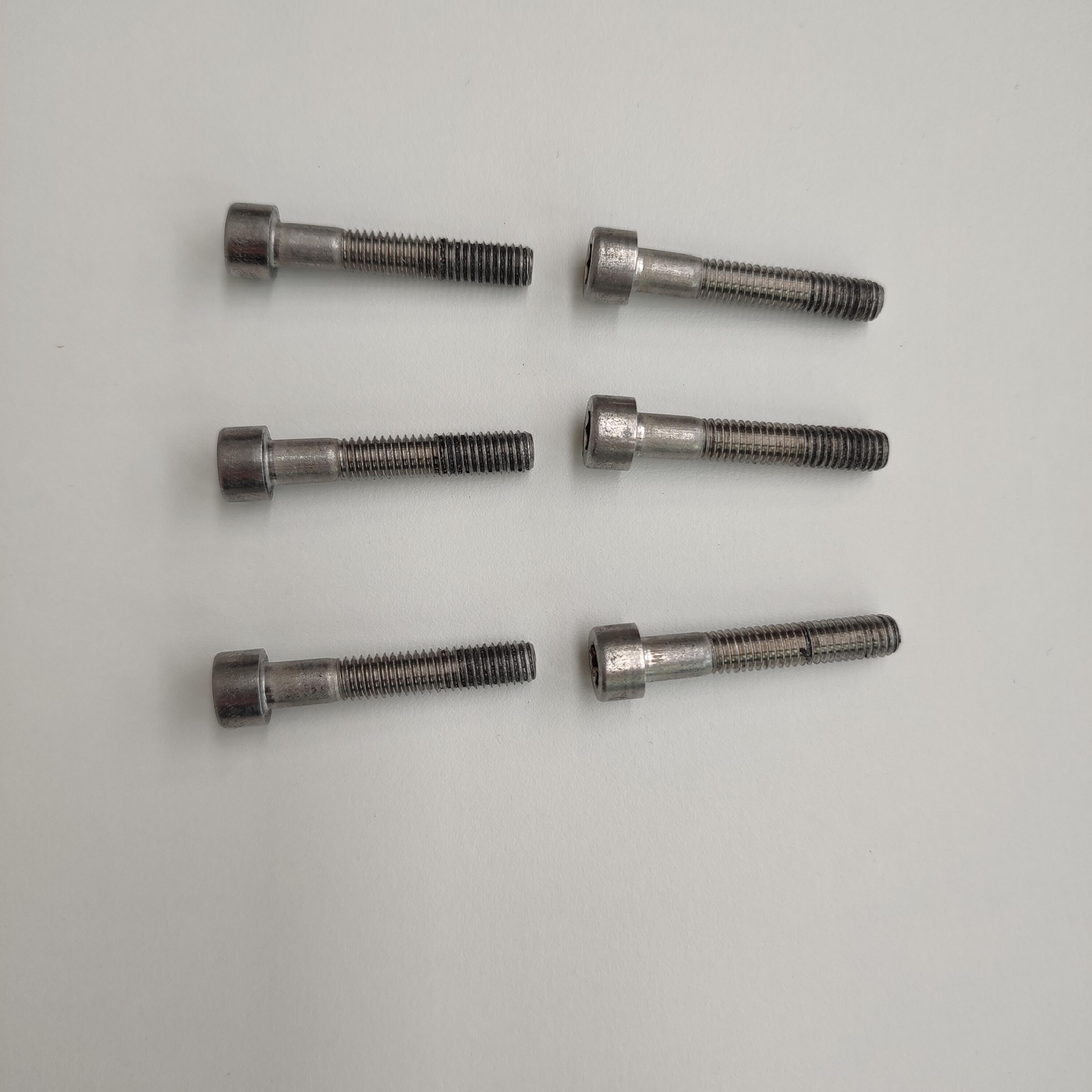 Gepäckträger hinten Touring schwarz  2/2