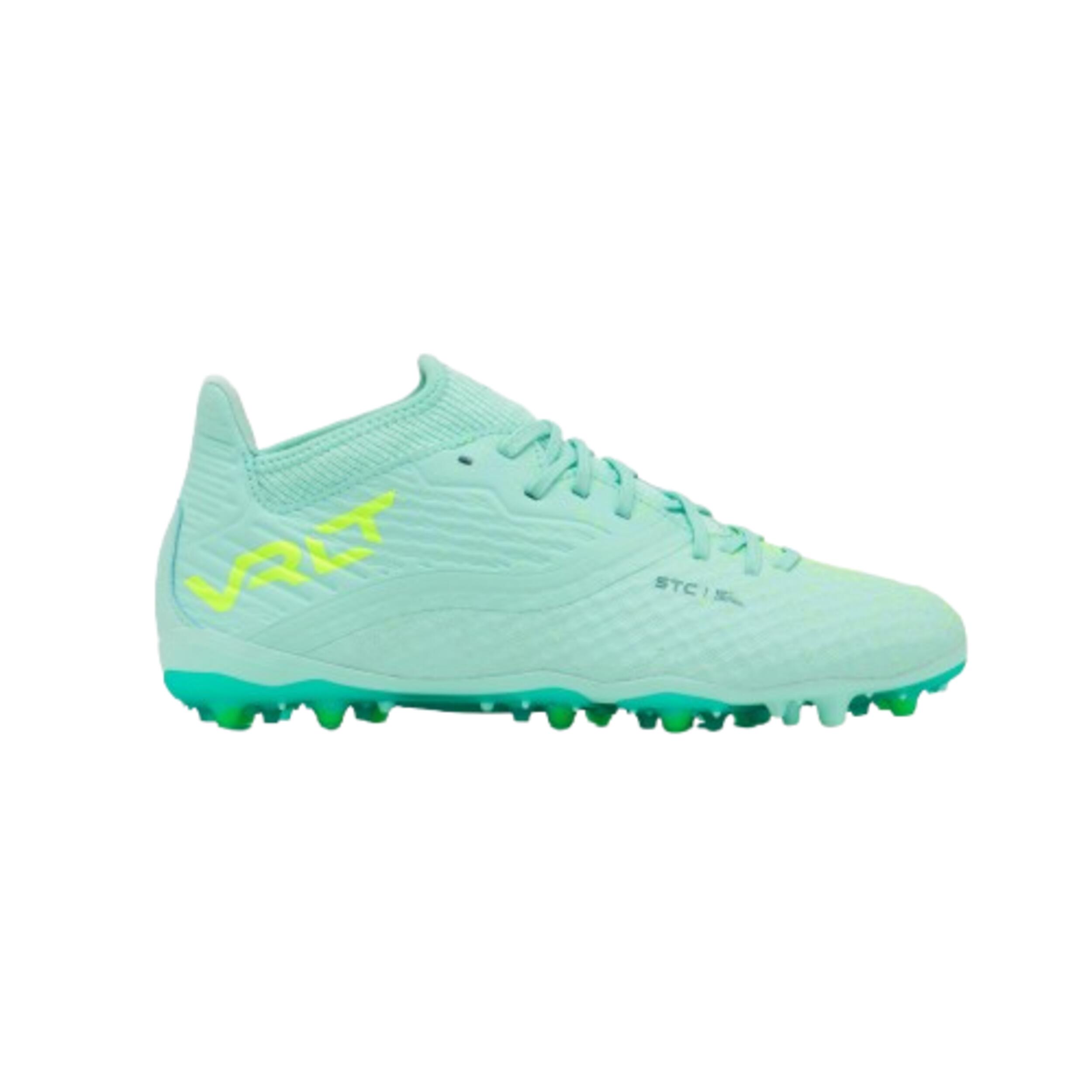 scarpe da calcio con pianta larga