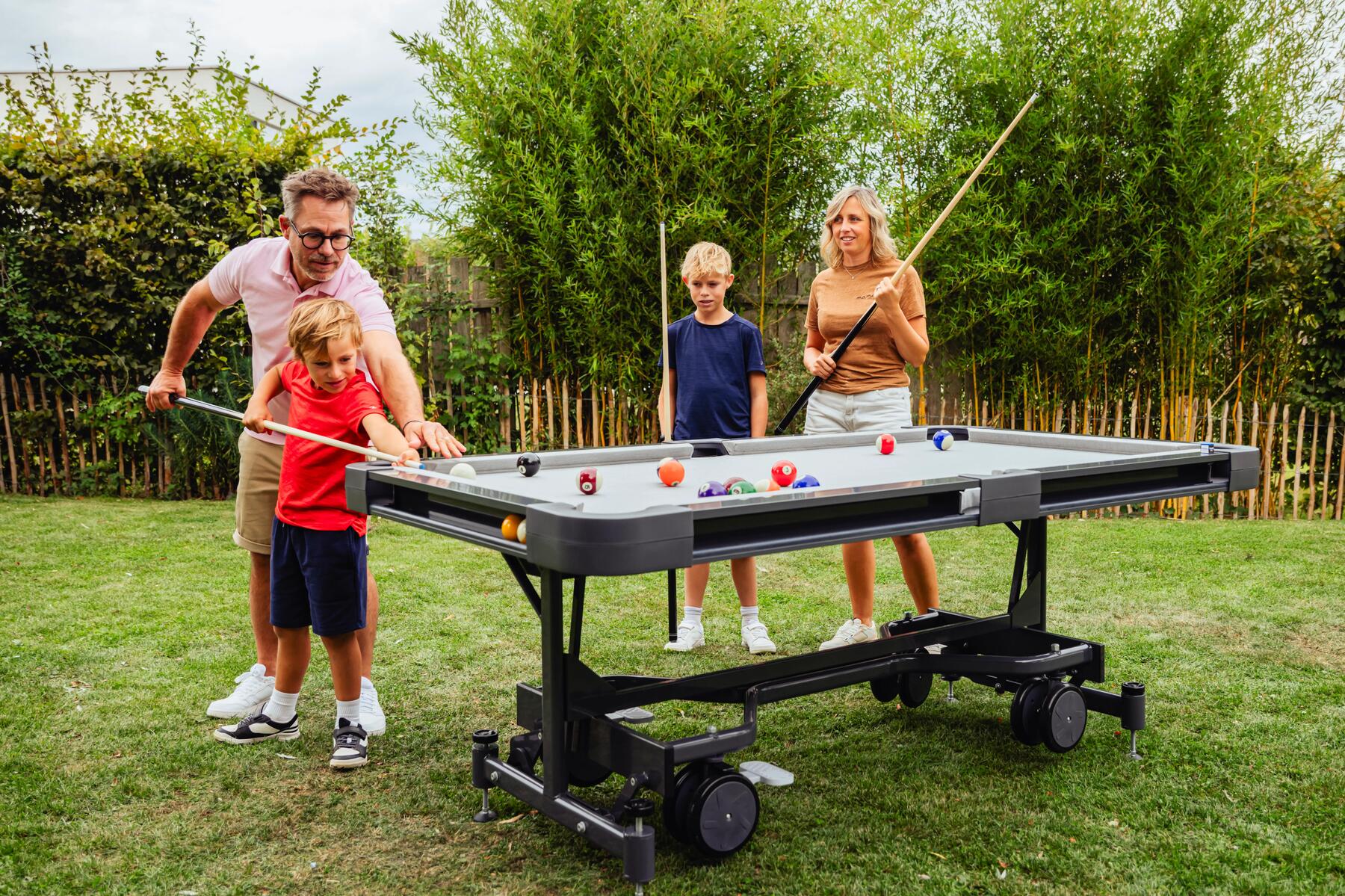 triangle avec boules couleur rayées, unies, jeu de huit