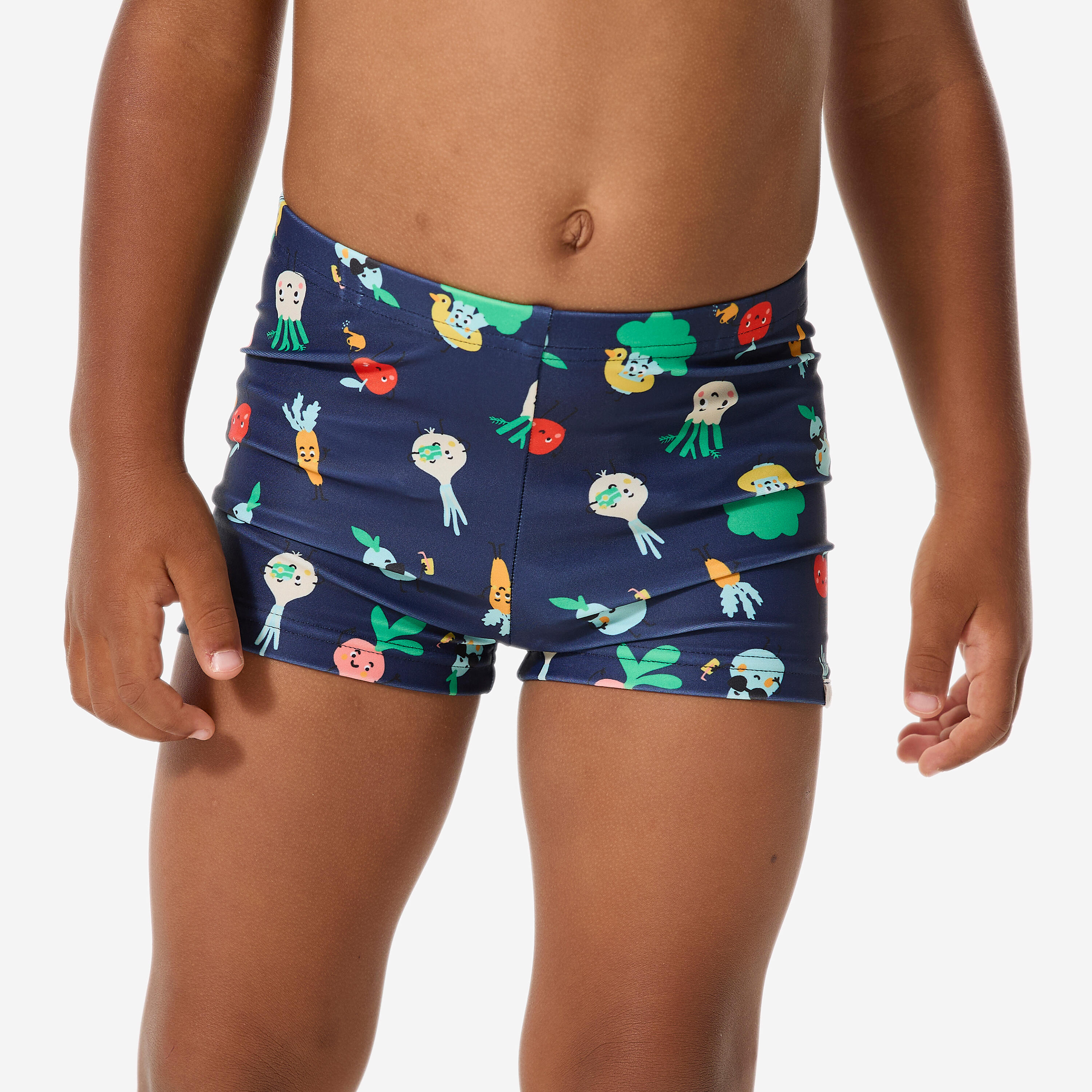 DECATHLON Chlapčenské boxerky Titou s UV ochranou tmavomodré so vzorom 4-5 r (103-112 cm) · záber 3