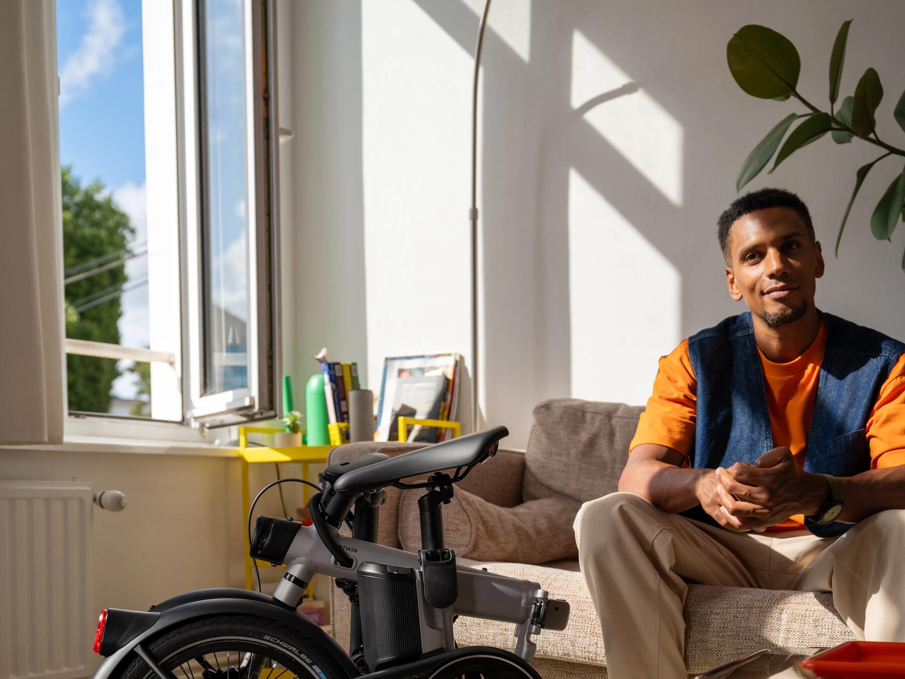 vélo-pliant-tilt-rangement-a-la-maison-appartement