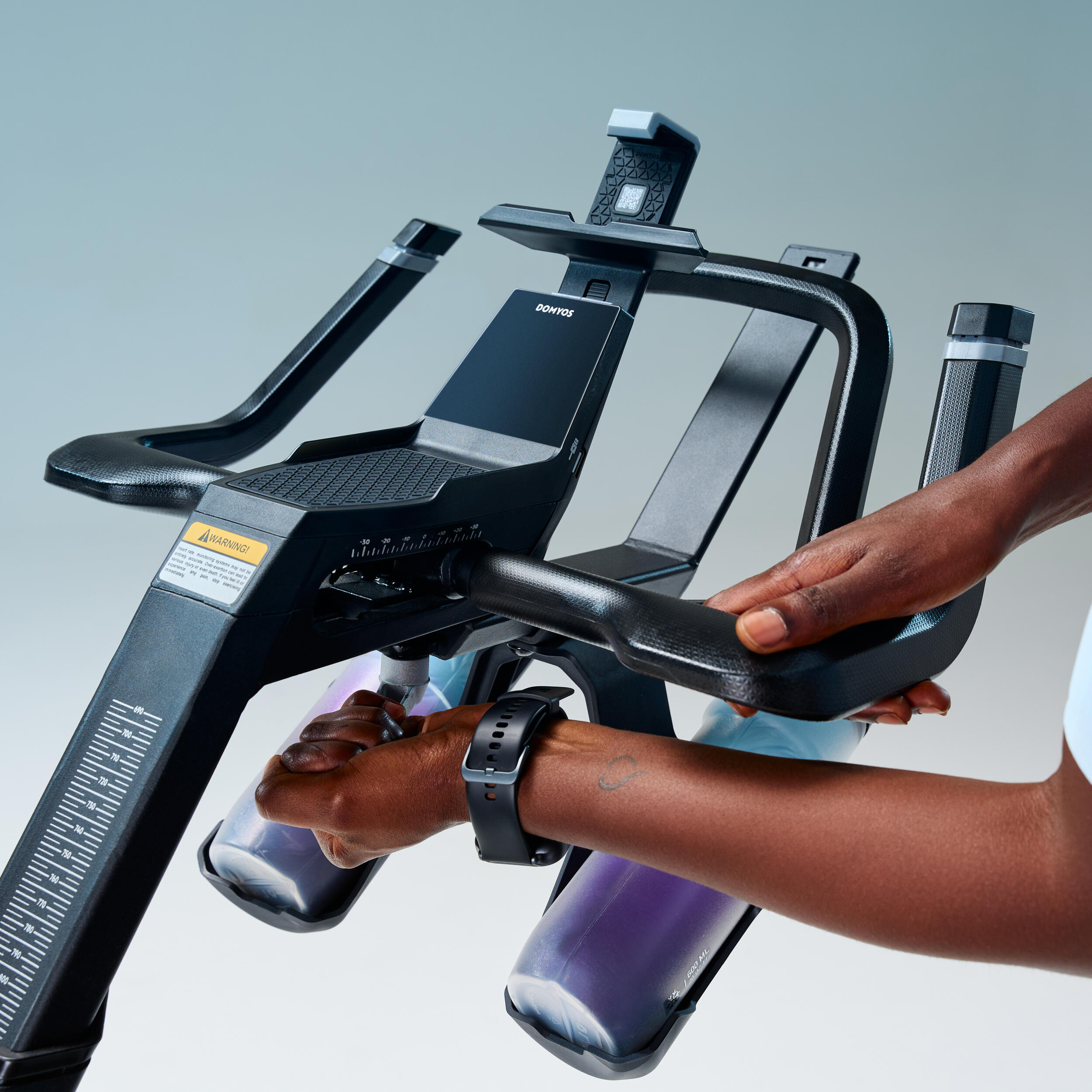 Challenge bike ultra silencieux, fluide, performant, 1500w et connecté à zwift 9/11