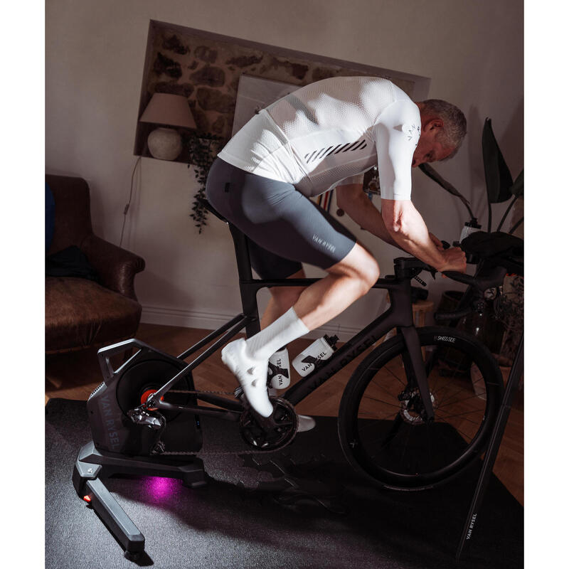Home trainer RCR conectat cu „Zwift Cog and Click”