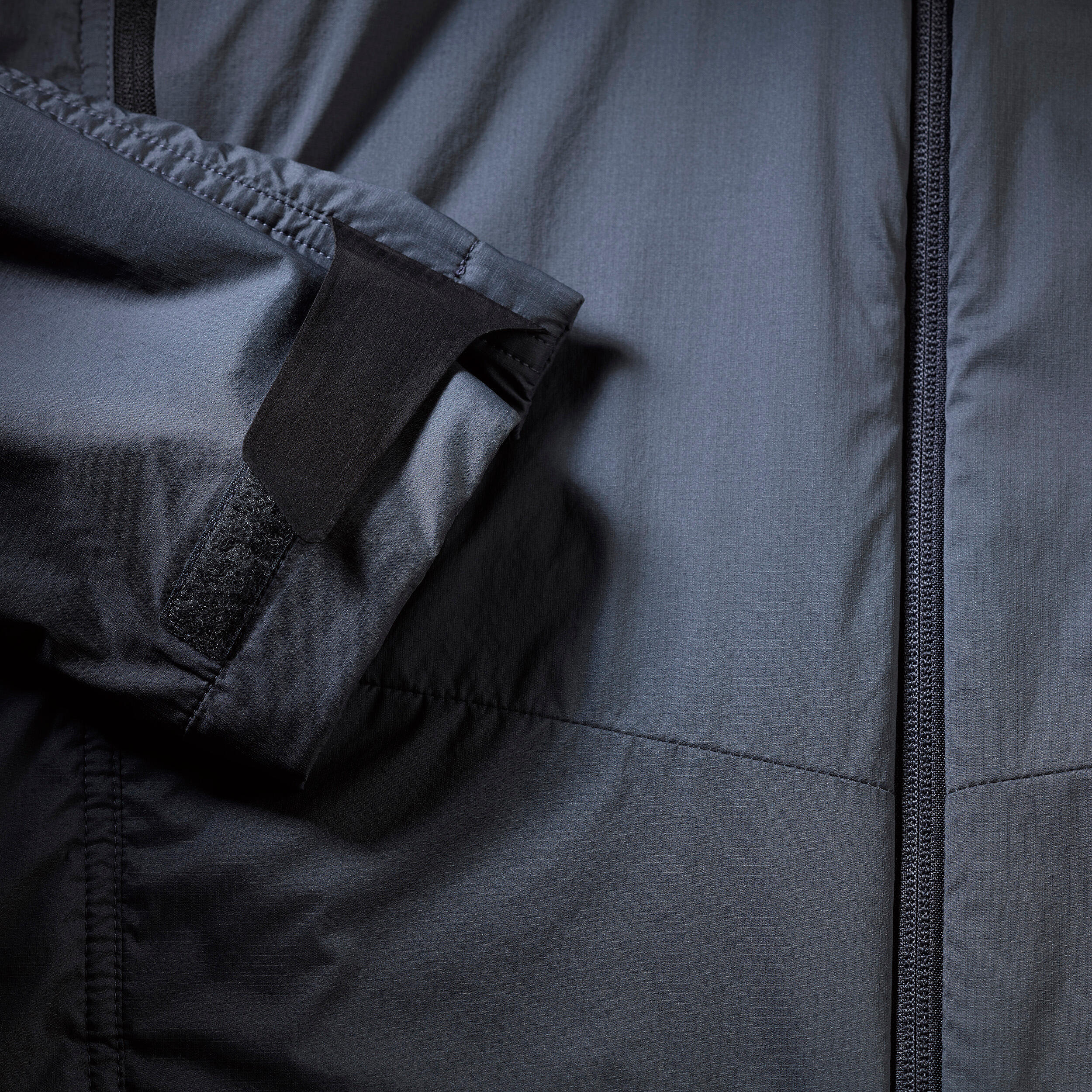 SIMOND Pánska softshell turistická bunda MT900 Windwarm sivo-čierna L · záber 10