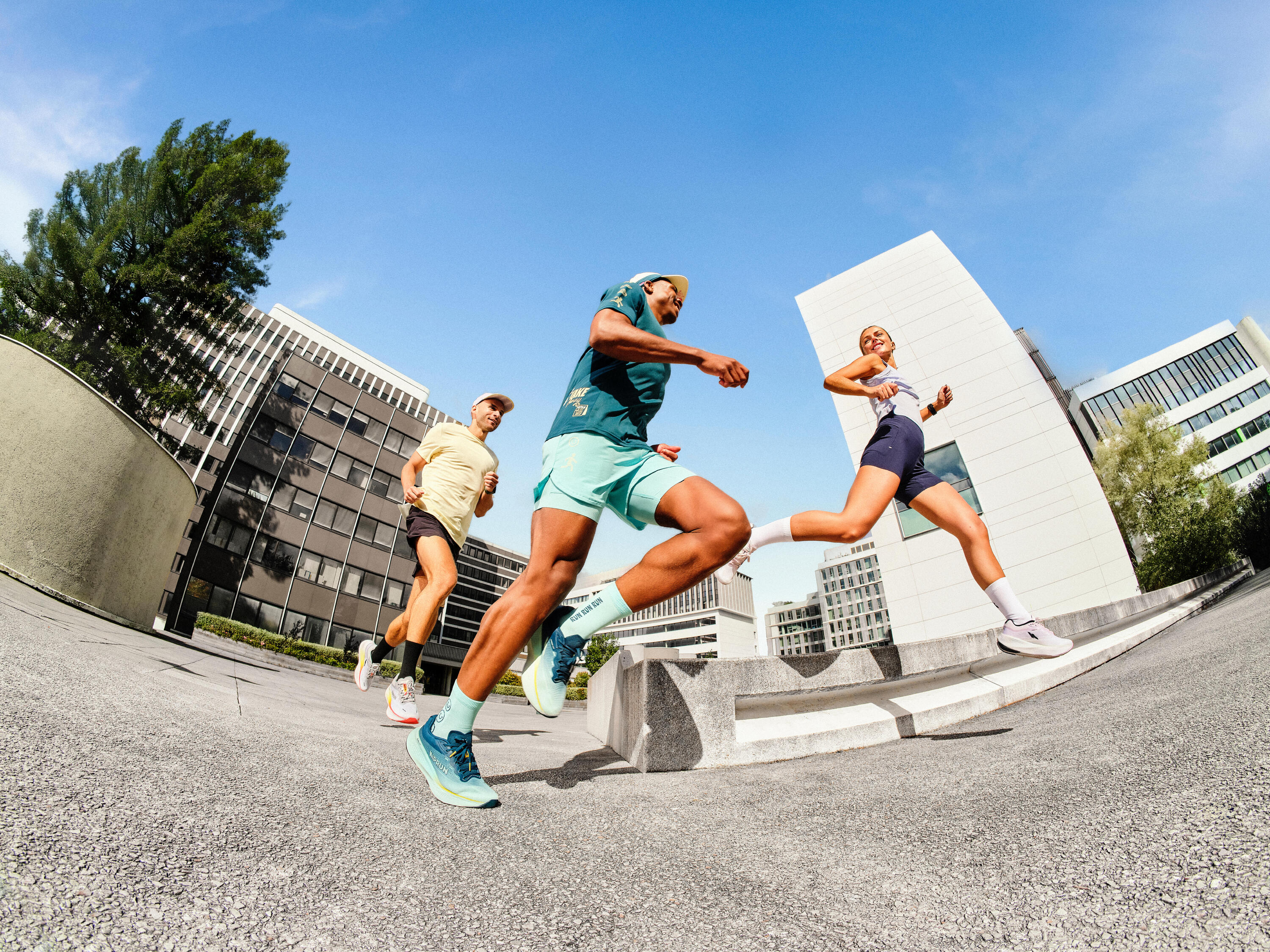 Chaussures de running route homme, Kiprun Kipride Max gris et orange 8/10