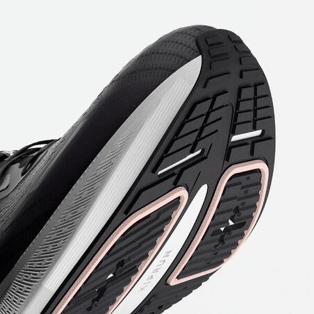 Кросівки жіночі Kiprun Cushion 500 для бігу чорні