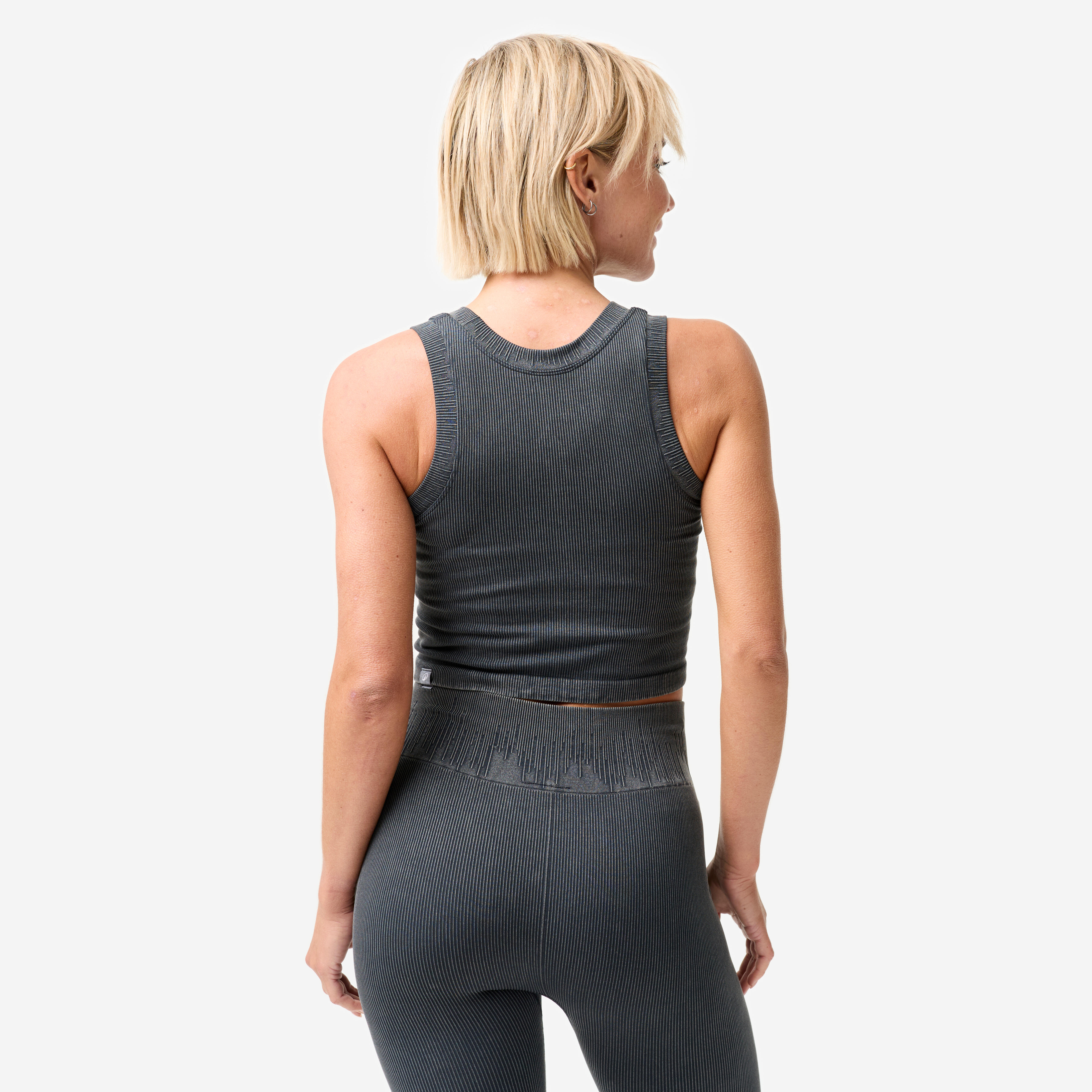 Camisole courte côtelée avec brassière intégrée femme - DECATHLON