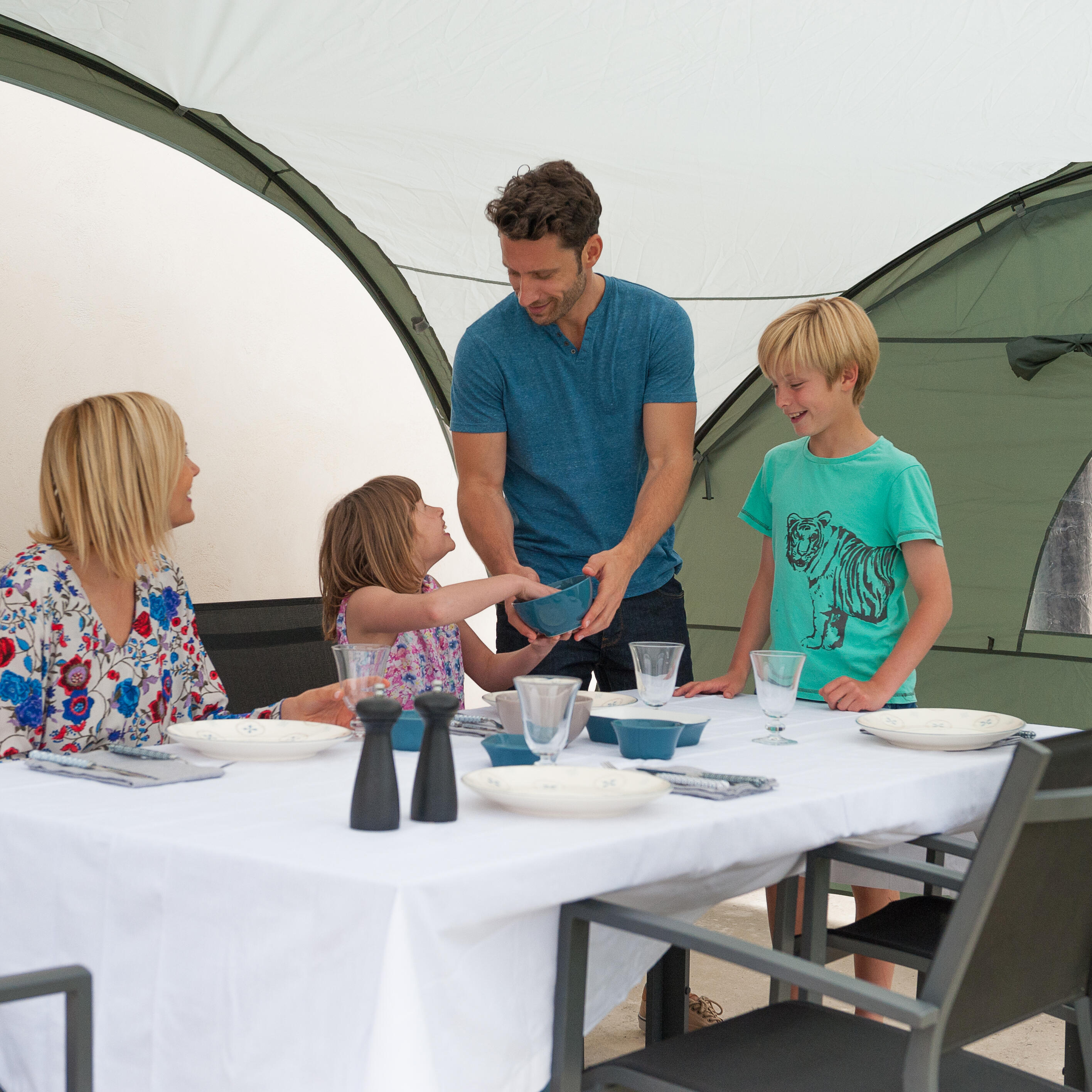 Abri tonnelle de camping pour 8 personnes, Event L 5/6