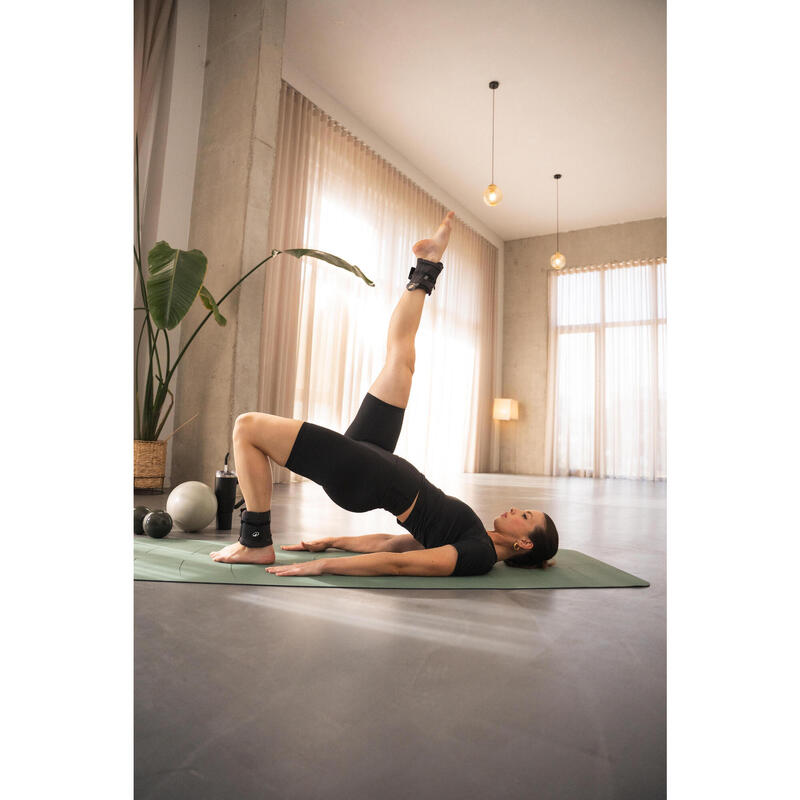 Șort de yoga și pilates, elastic și moale, Breathe negru