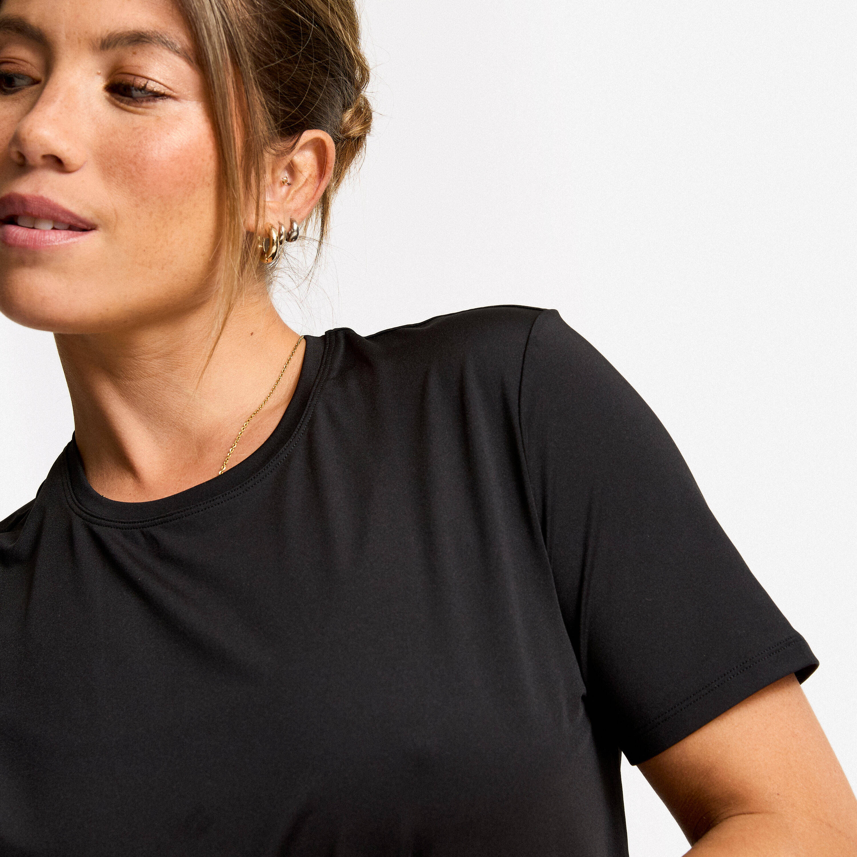 Women's Short-Sleeved T-Shirt - Black -  4