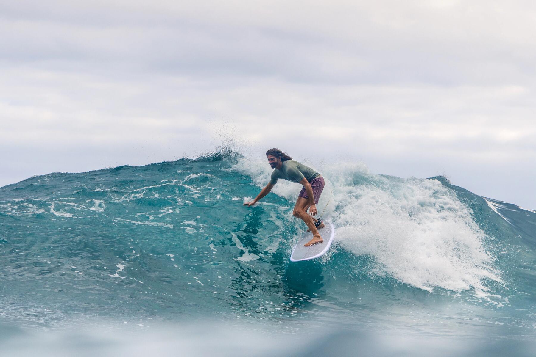 Erfahre hier alles Wissenswerte über die Leash fürs Surfboard!