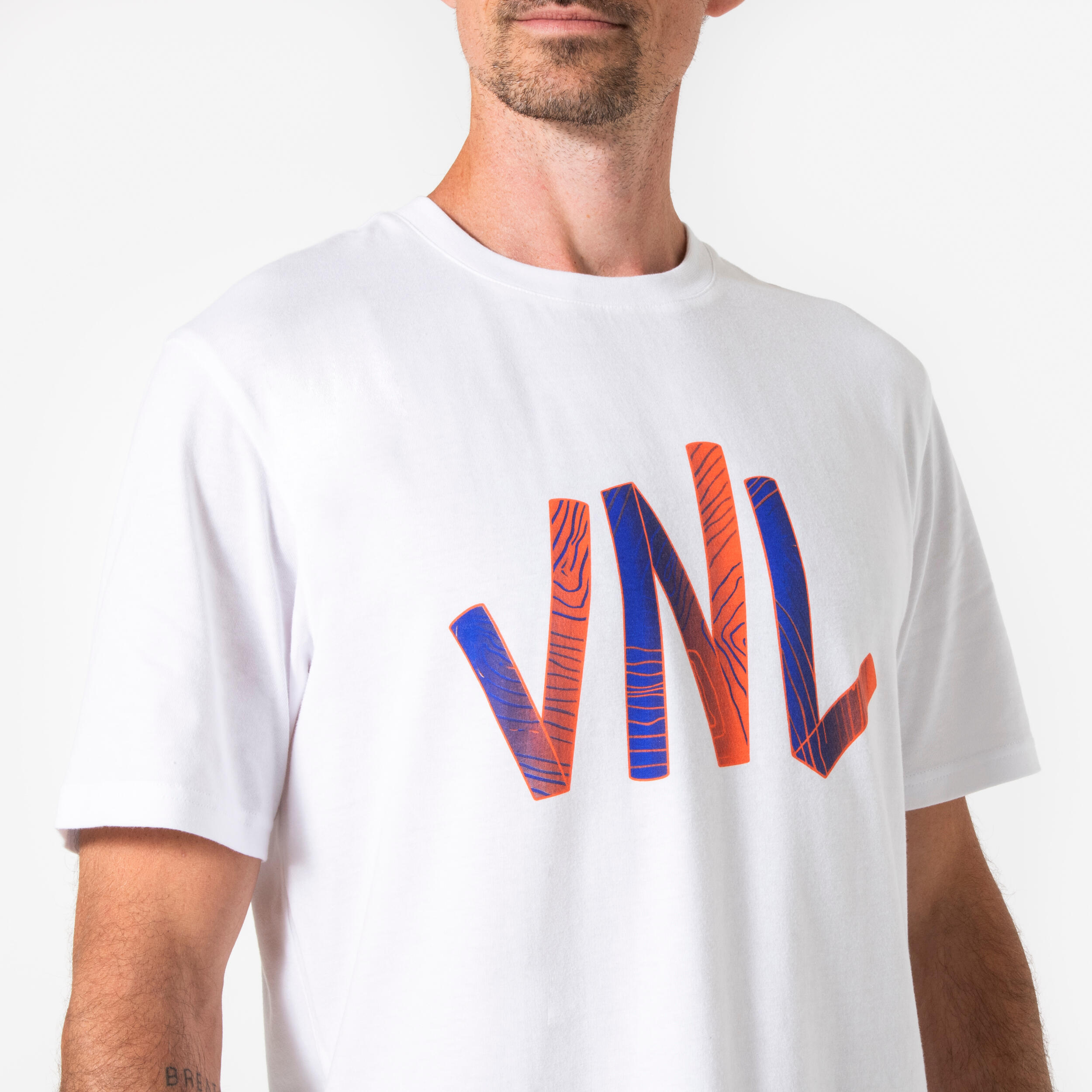 T-shirt de volleyball officiel de la VNL 3/8