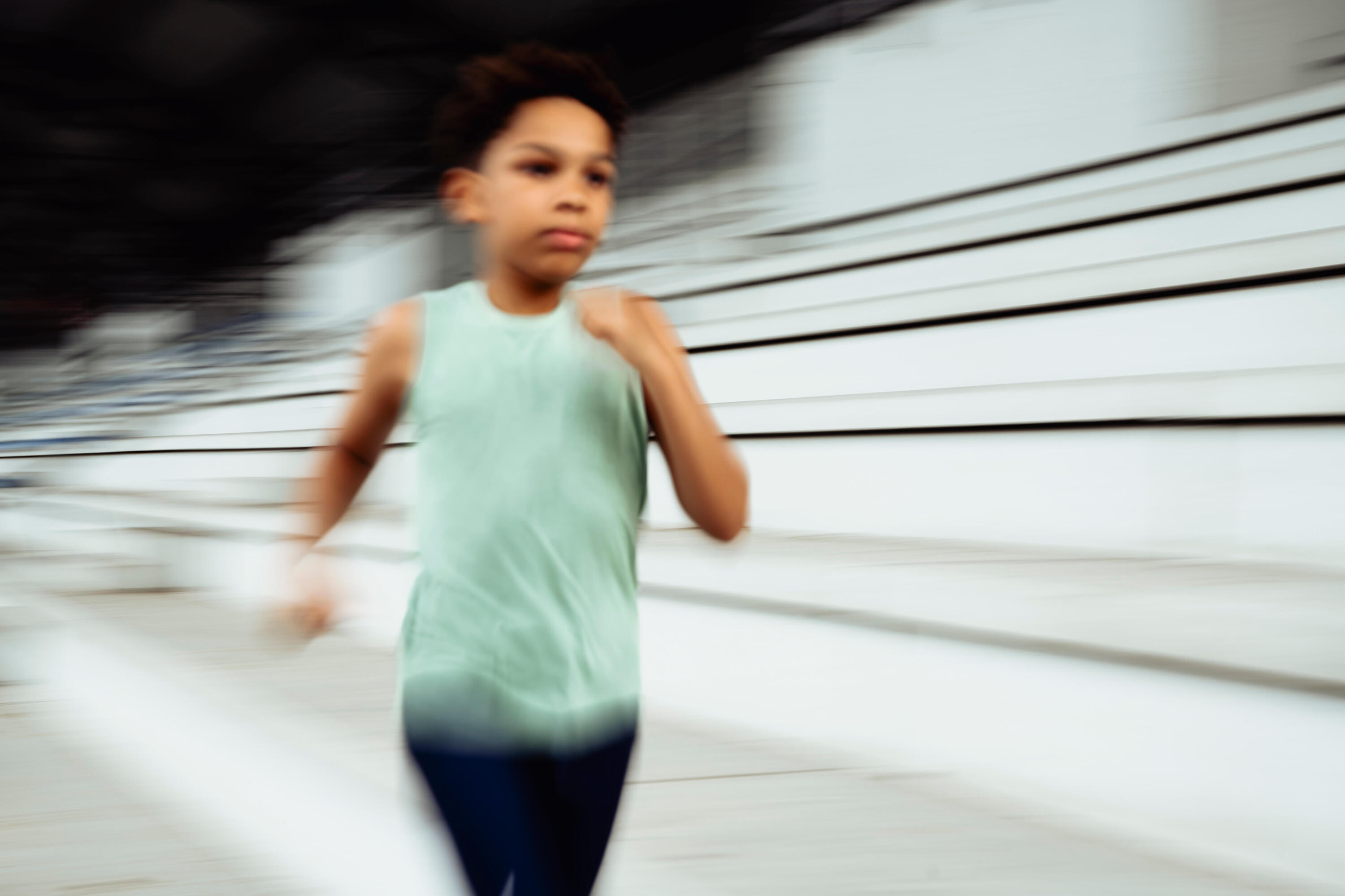 Nahtloses Running-Tanktop für Kinder – Kiprun 900 Light frostgrün 12/12