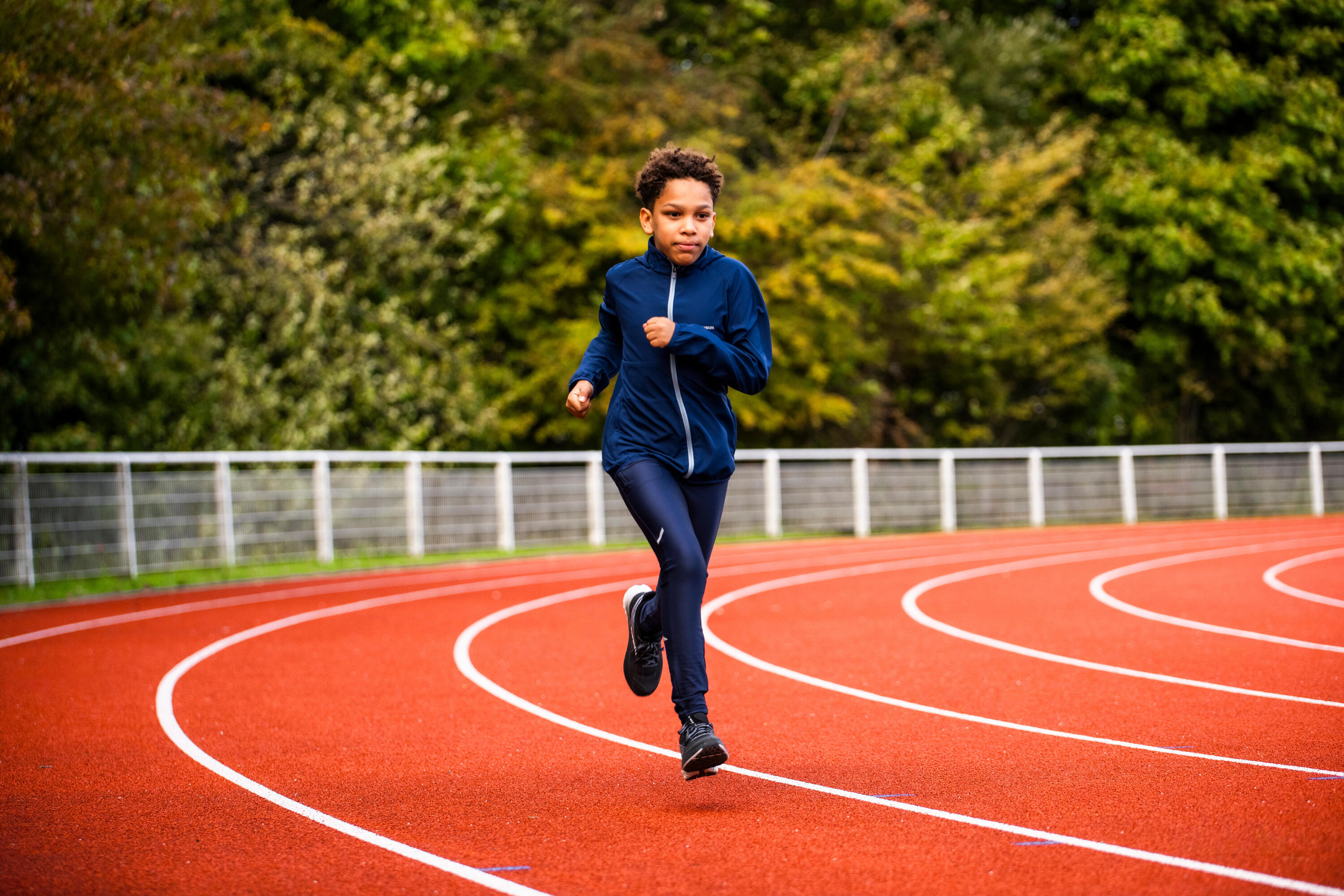 Windjack voor hardlopen kinderen marineblauw 9/13