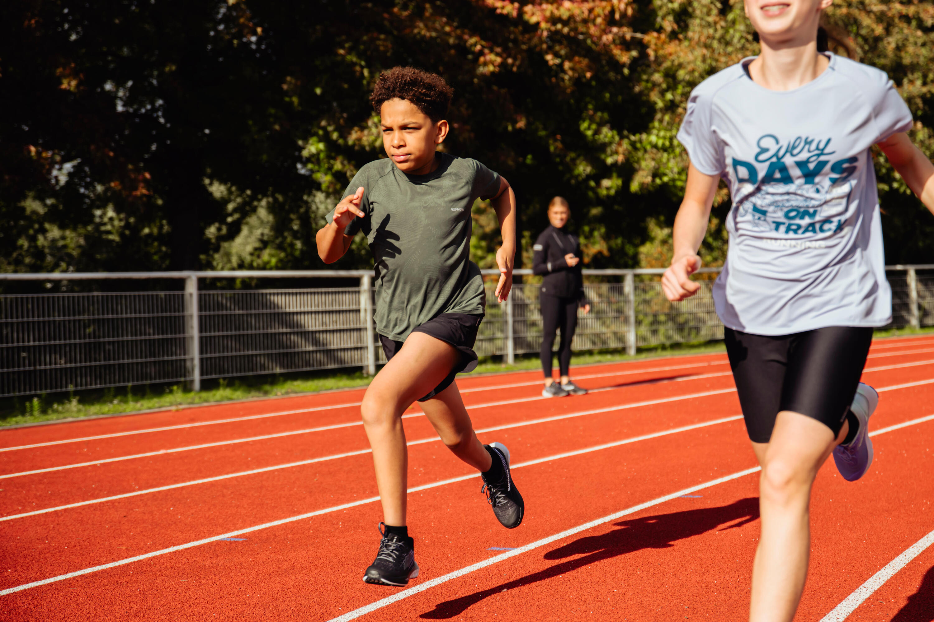 Laufshirt kurzarm Kinder nahtlos - TS Light 900 khaki 8/10