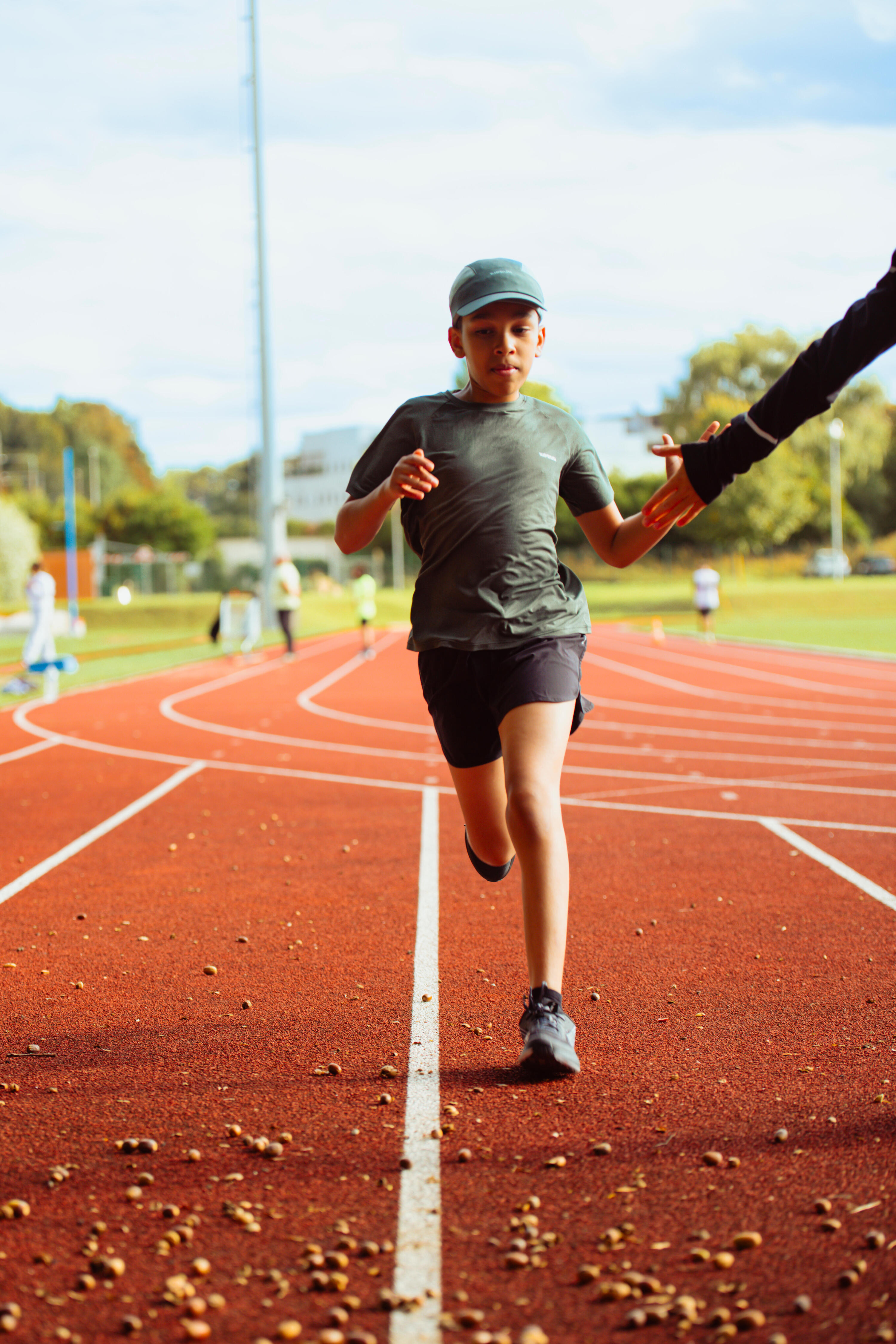 Casquette de running Enfant respirante, Kiprun Run 500 kaki 6/8