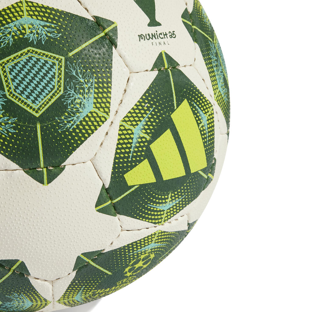 BALLON UCL HARD GROUND WHITE/SHAGRN/HIREGR/ ADIDAS