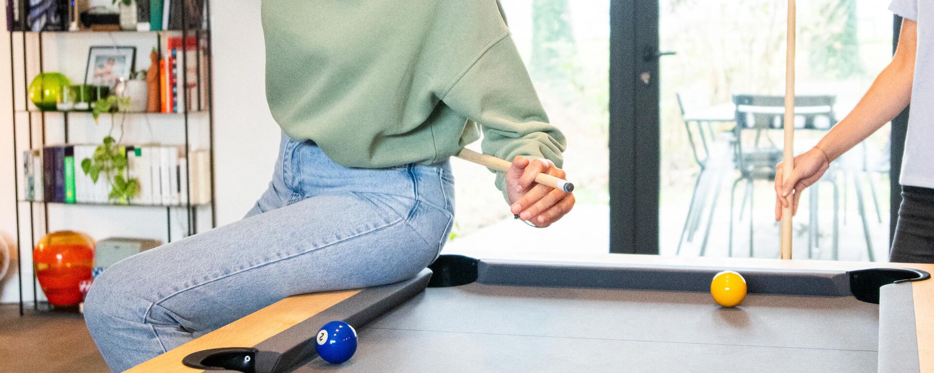 ou joueur au billard ?