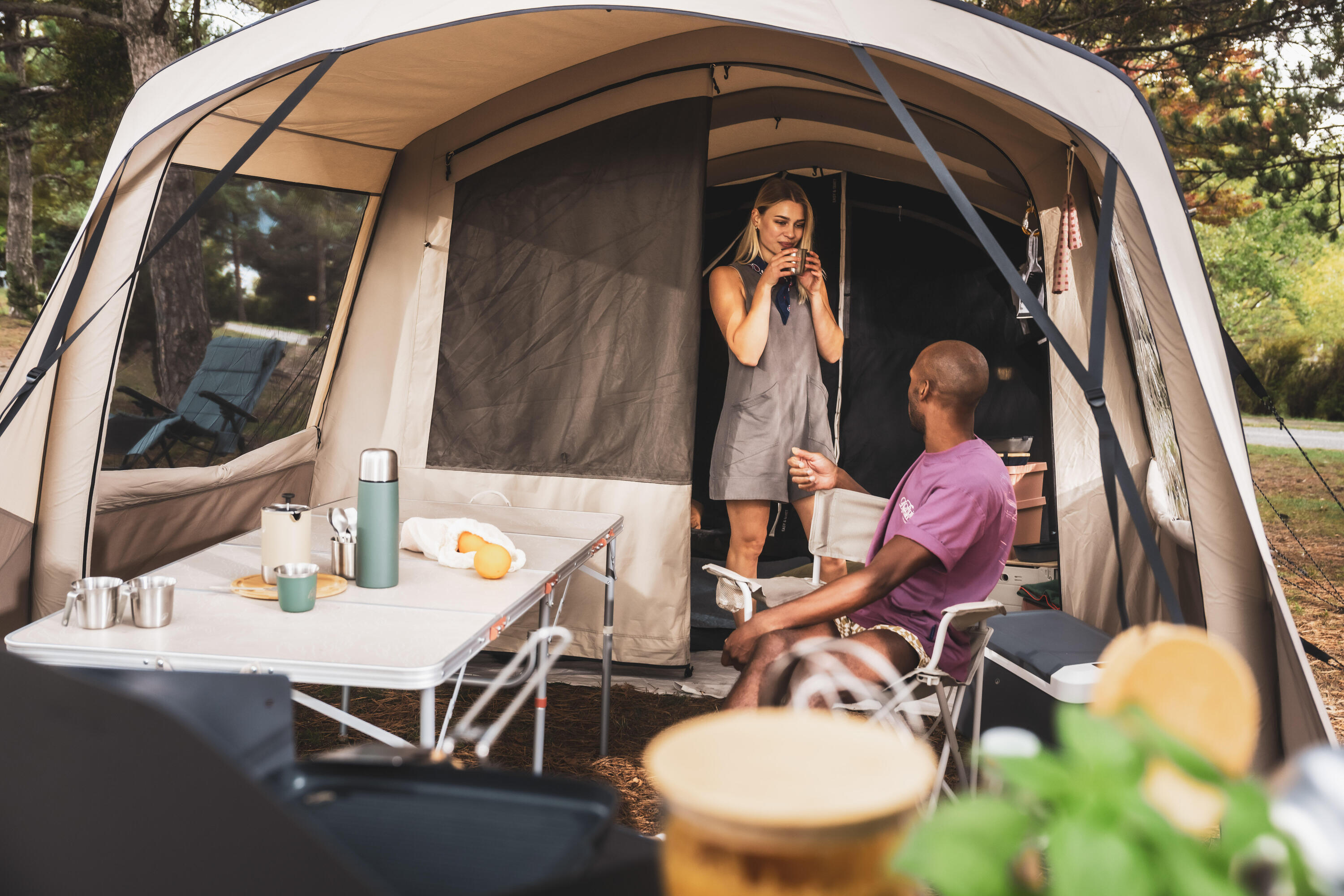 Grande table de camping pliante, 6 à 8 personnes, beige 9/10