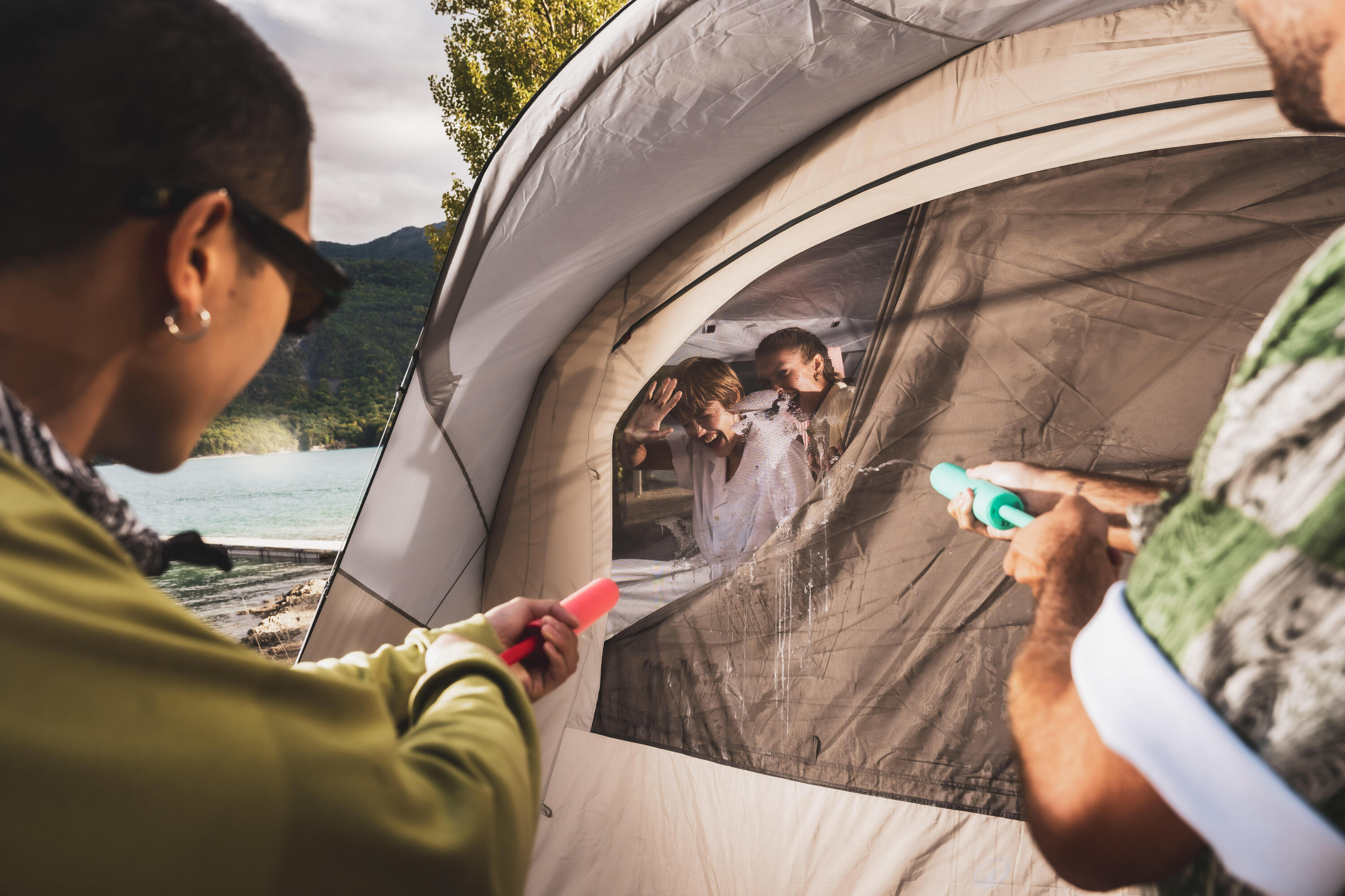 Tente de camping gonflable 6 places 3 chambres,  Fresh & Black, Air Seconds 6.3 17/19