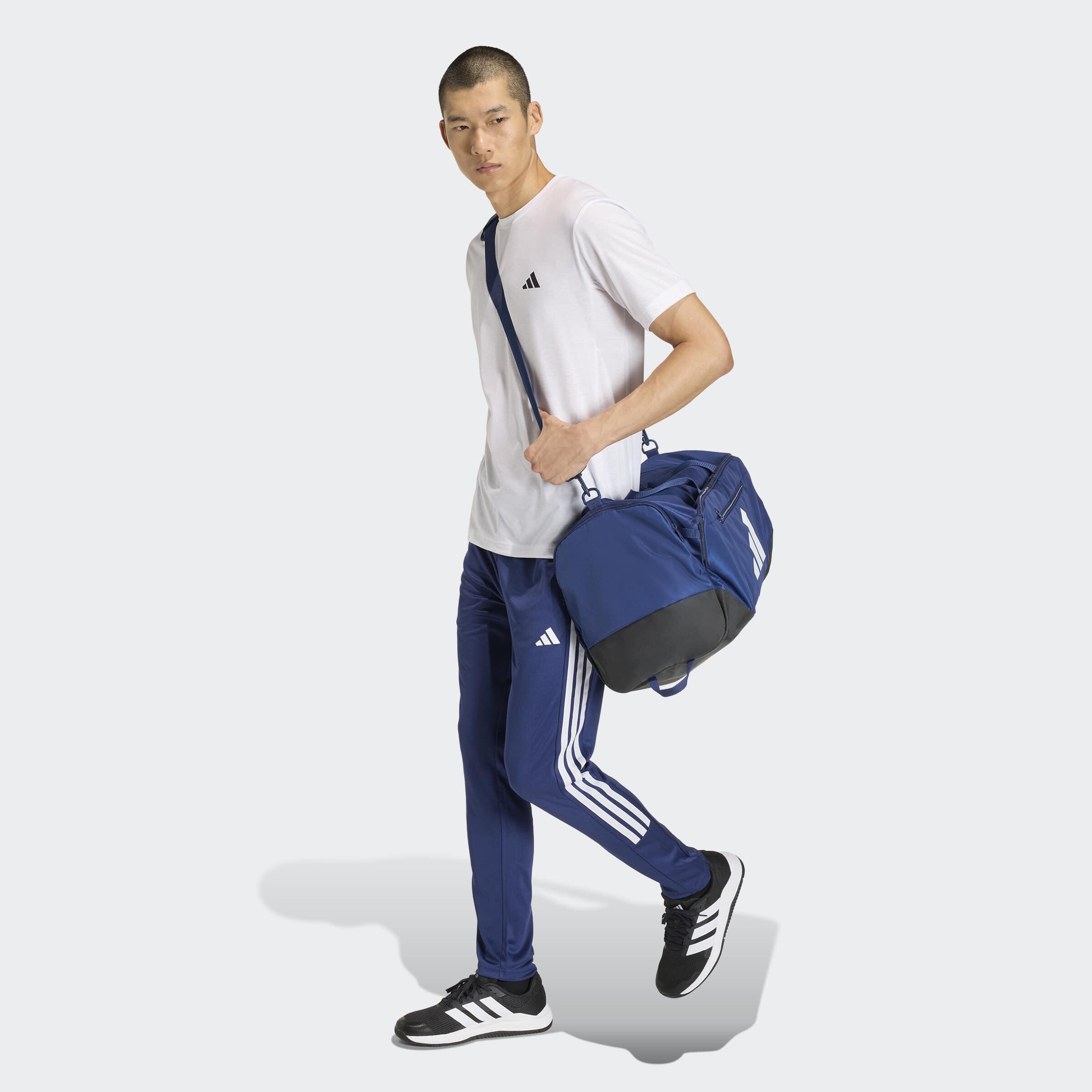 Pantaloni tuta ADIDAS uomo regular fit traspiranti con tasche con zip blu 3/6