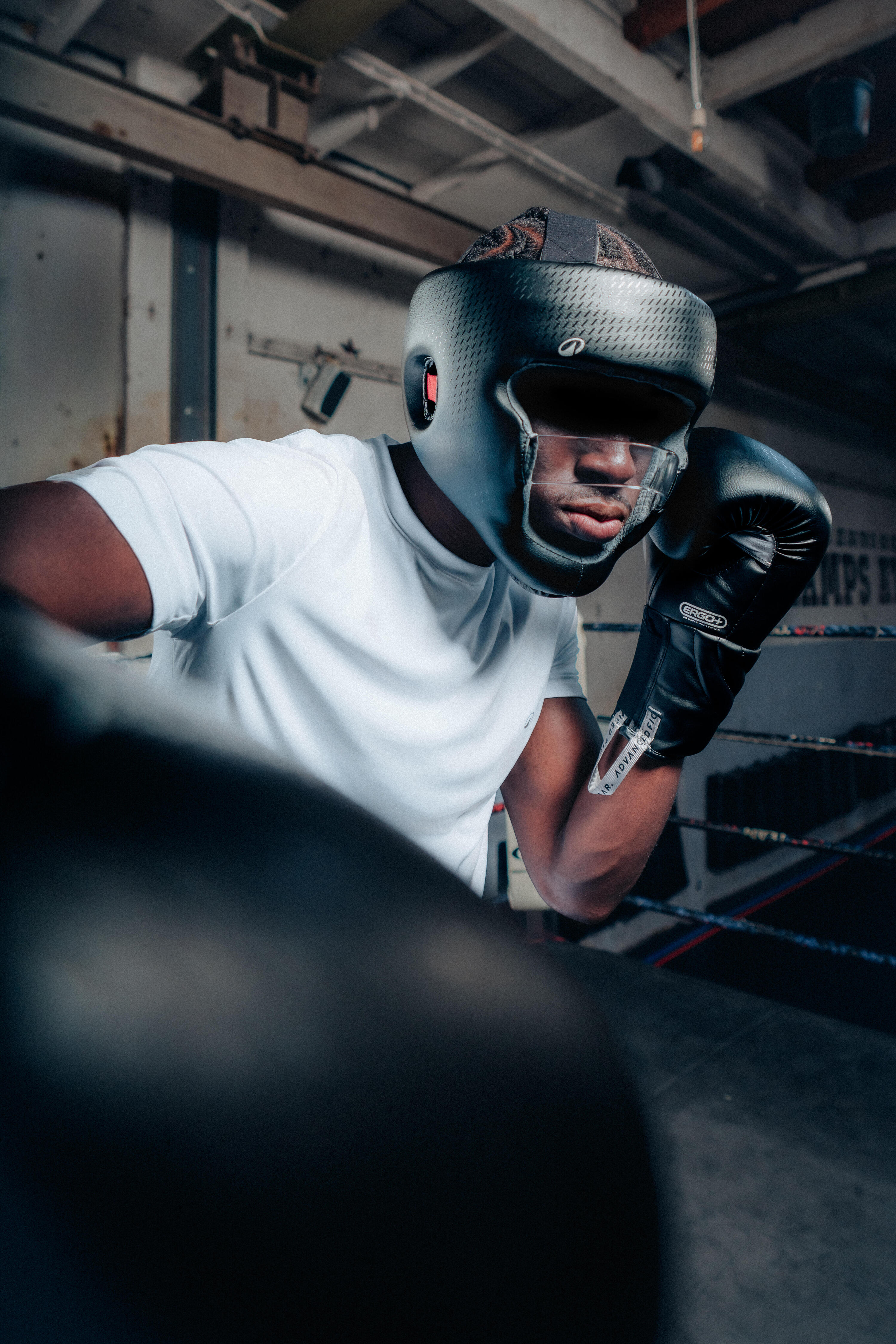 Casque de boxe avec barrette nasale adulte 7/8