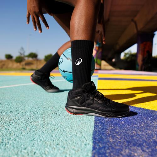 En Decathlon Chile encuentras las mejores zapatillas black friday , que el precio no sea un obstáculo
                    para entrenar.Elige entre modelos de running, trail o lifestyle con descuentos nunca vistos.
                    Encuentra esa zapatilla que tanto has deseado y paga menos por ella. ¡Calidad y ahorro van de la
                    mano este Black Friday!