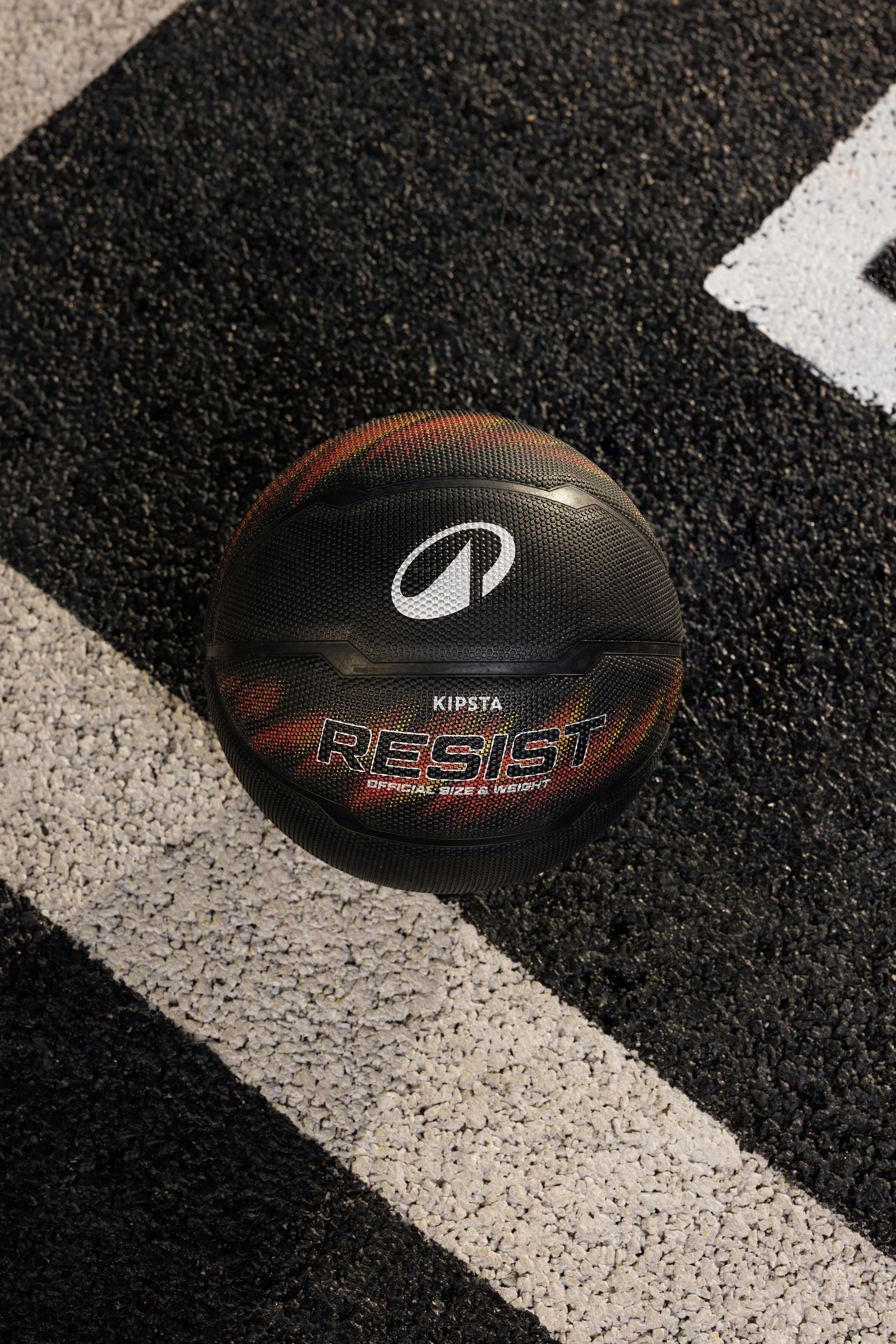 Ballon de basketball extérieur polyvalent enfant taille 5, Resist 6/7