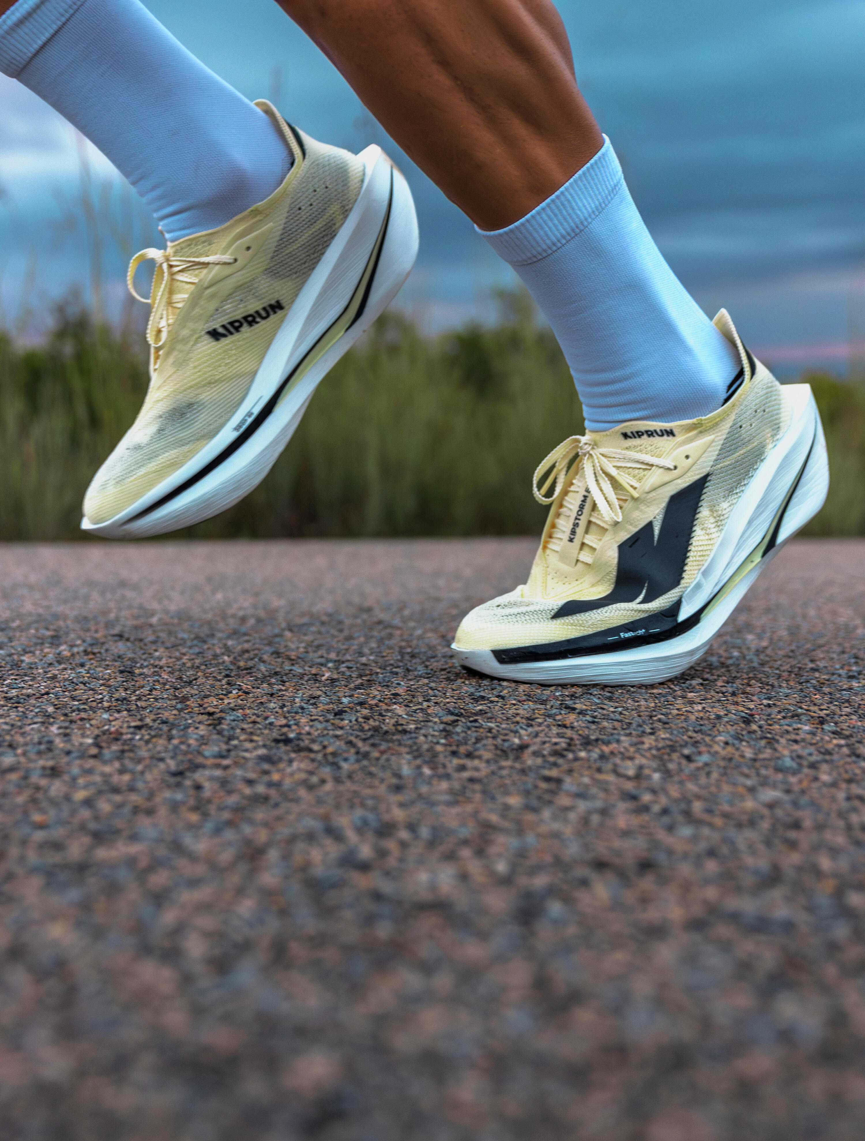 Zapatillas running placa carbono hombre, Kiprun Kipstorm Elite amarillo claro 15/15