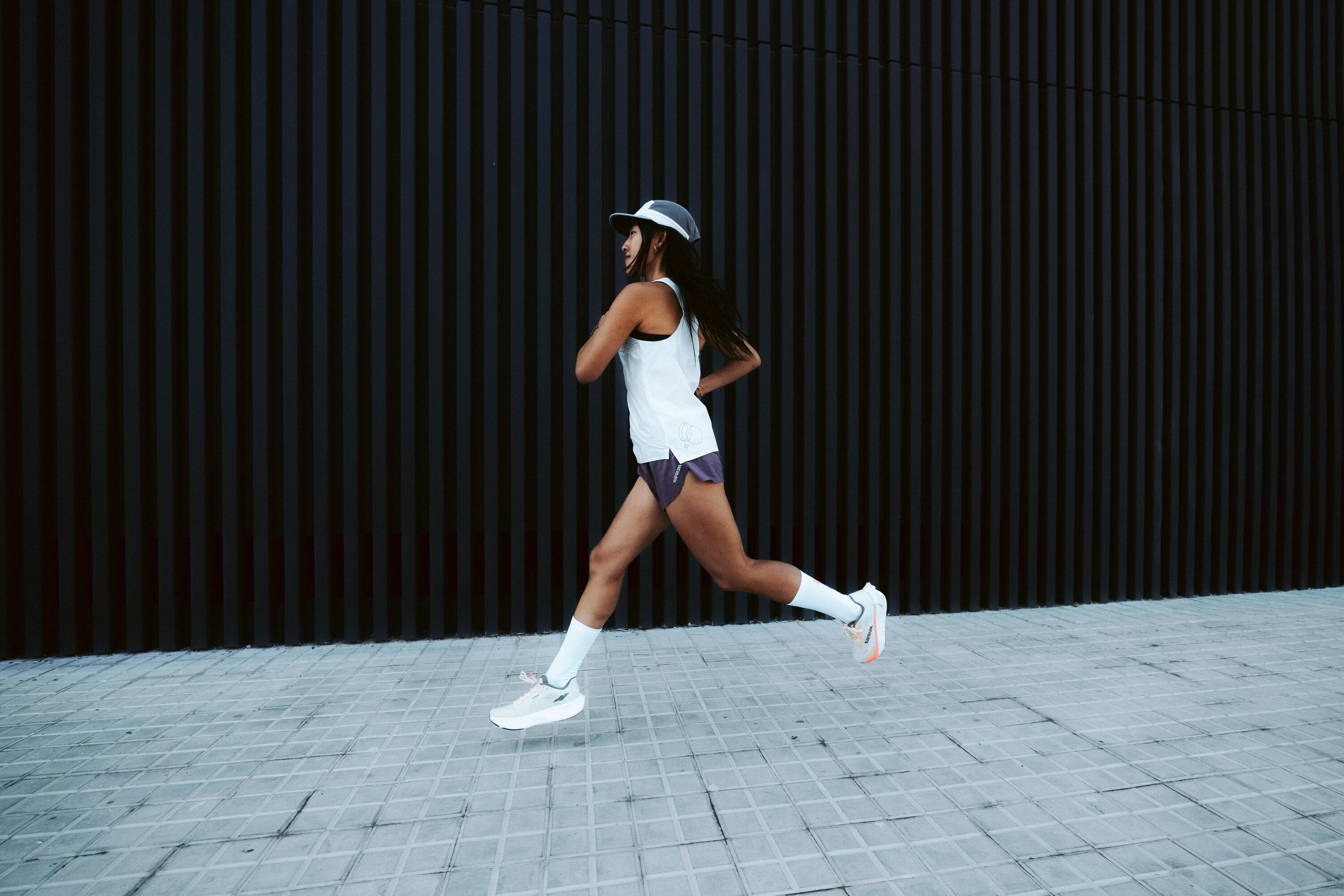 Débardeur de Running léger Femme, Kiprun Run 900 Blanc/Jaune 9/11