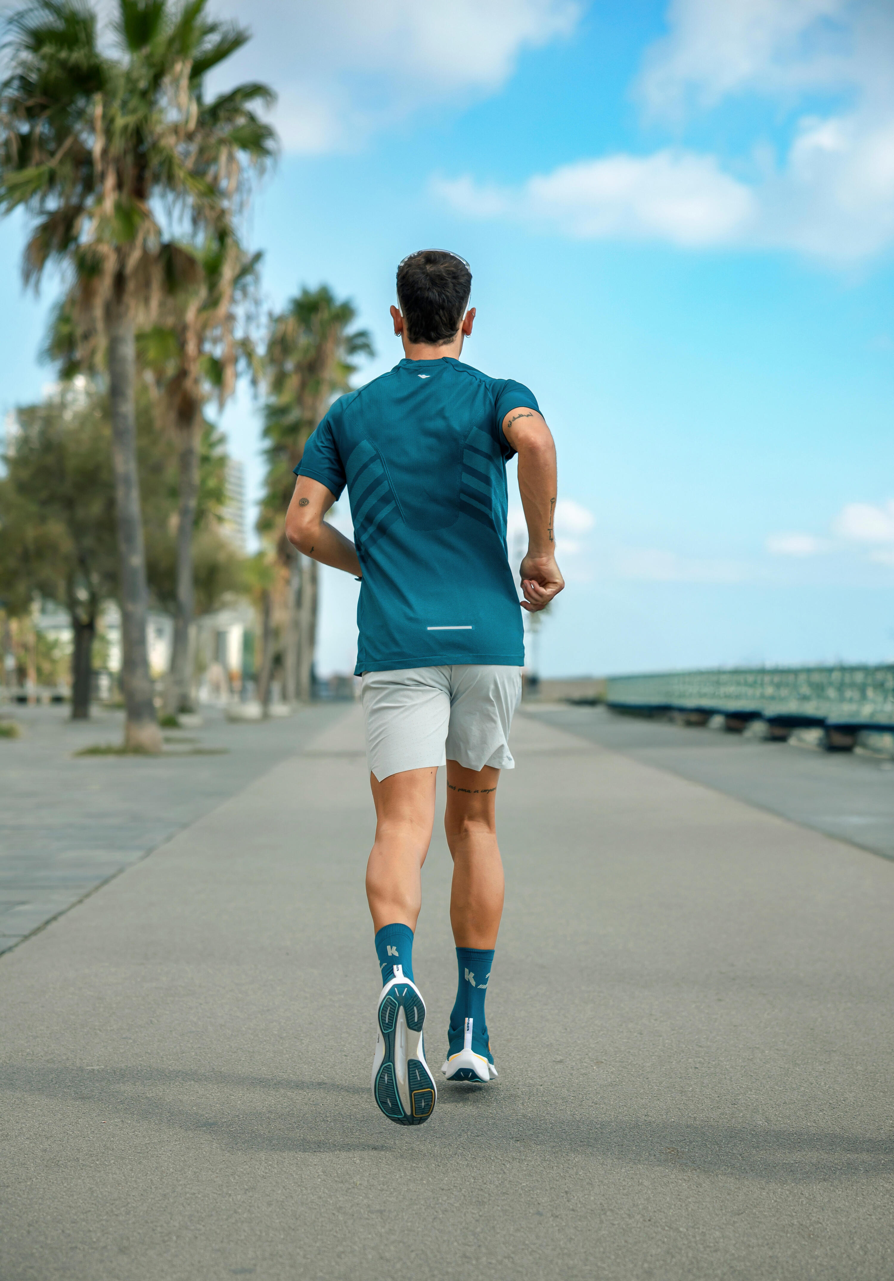 Herren-Laufshorts - Kiprun Run 500 Comfort grau 13/15