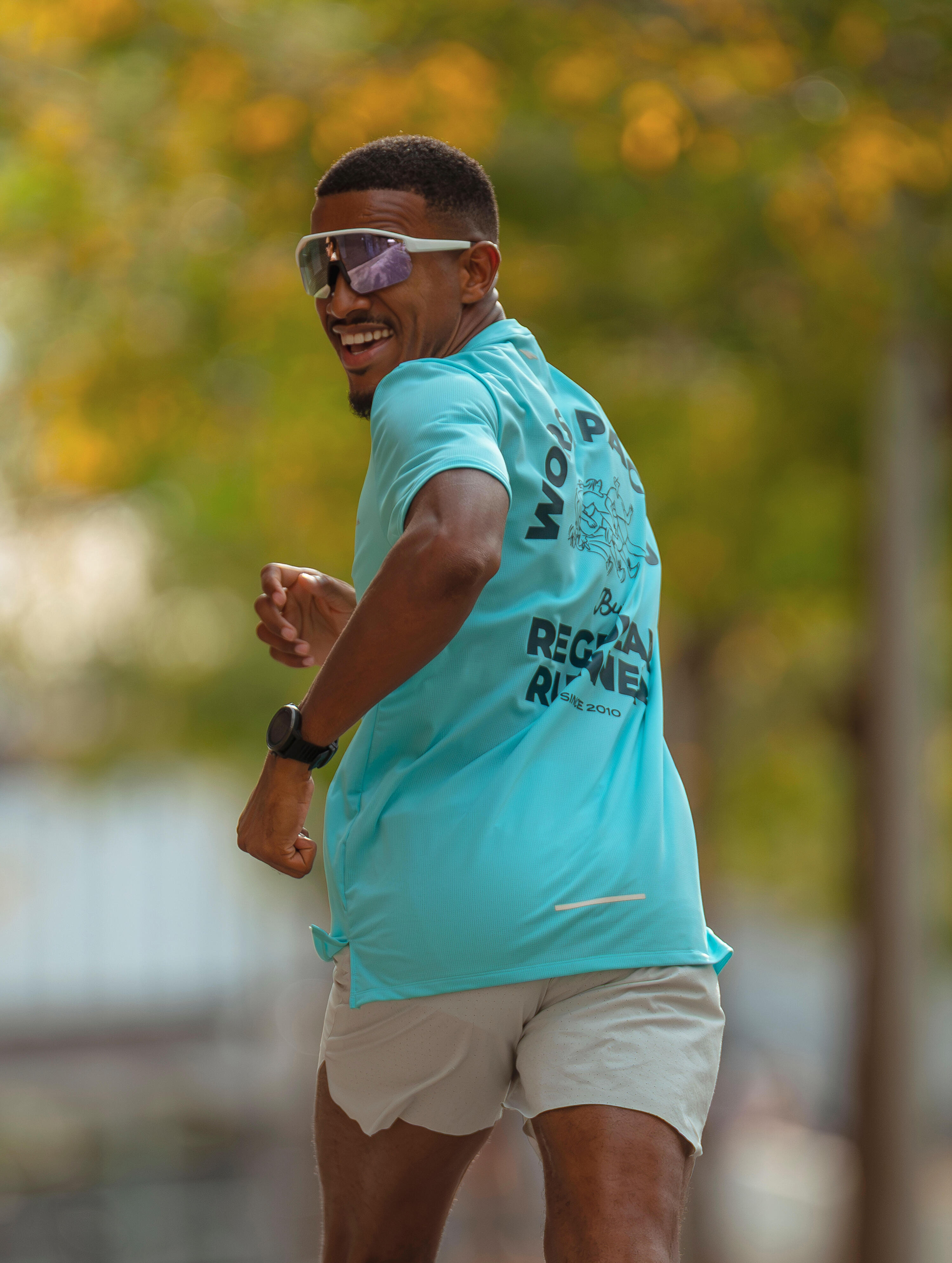 Herren-Laufshorts - Kiprun Run 500 Comfort grau 10/15