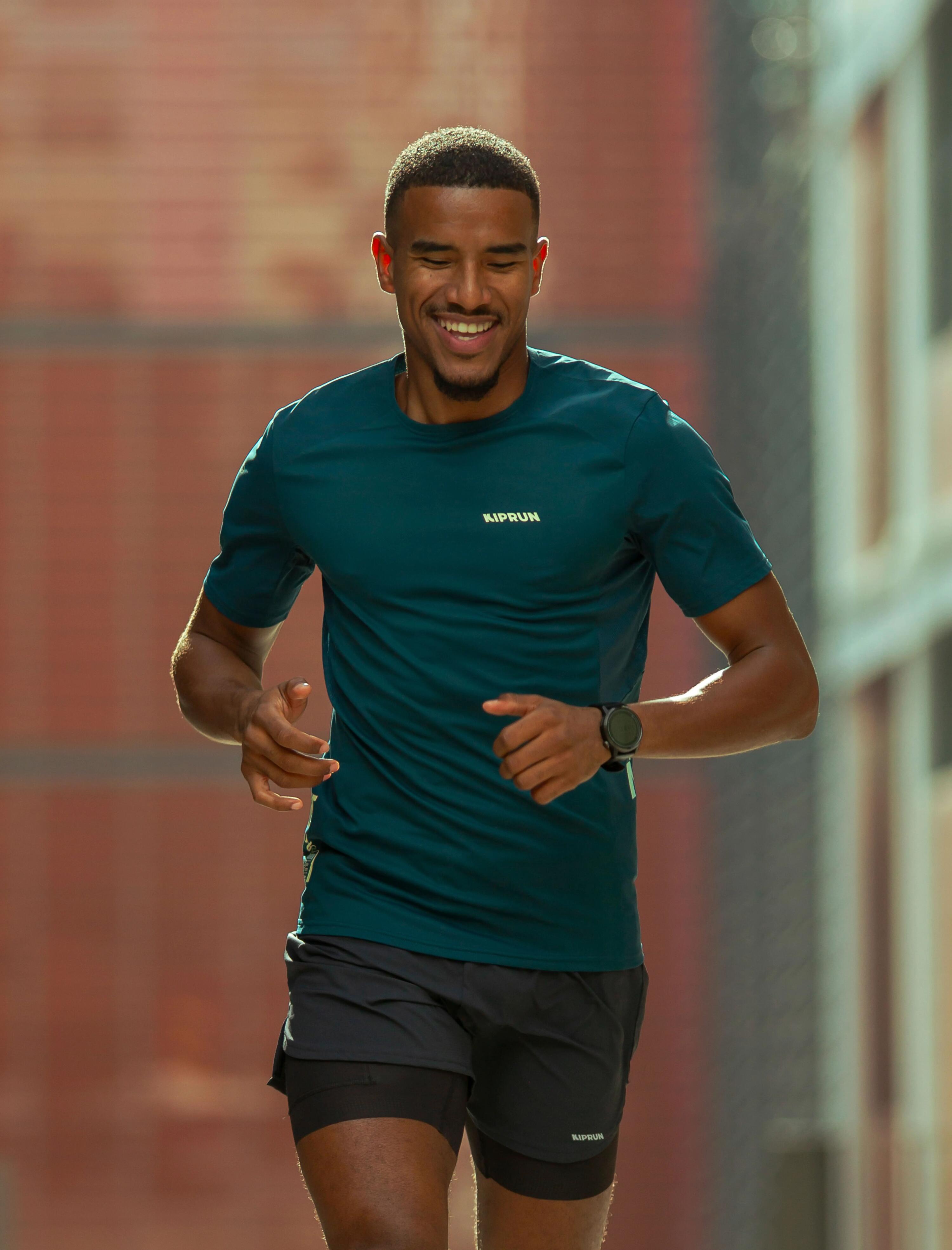 Koszulka do biegania męska Kiprun Run 900 Light 13/17