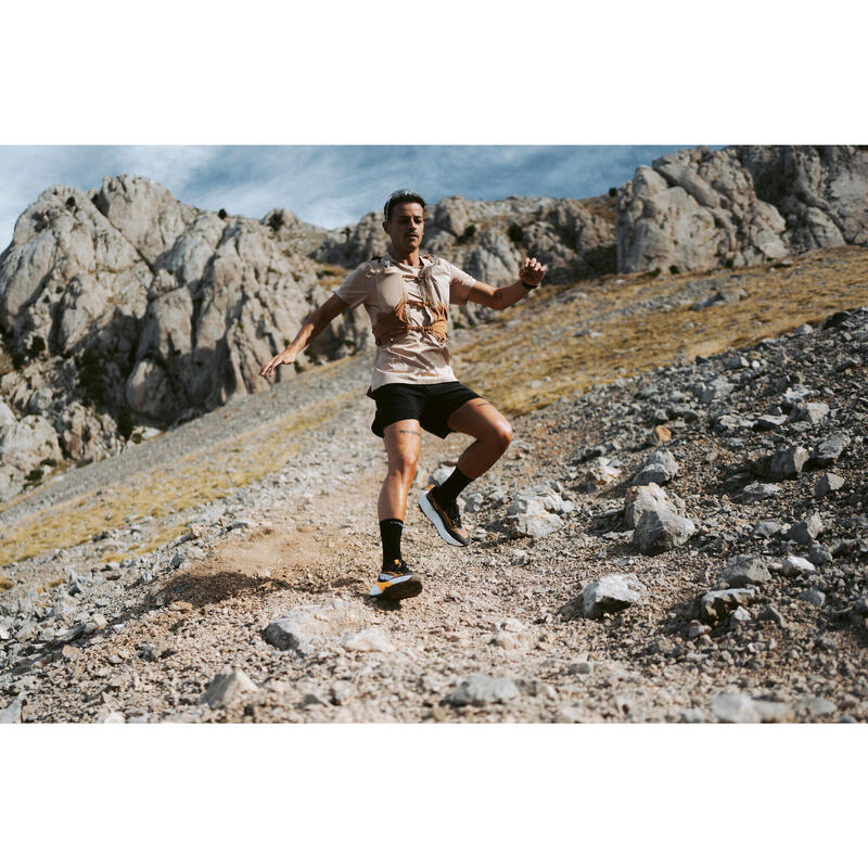 Tricou alergare pe distanțe lungi Kiprun Run 900 Ultra Bej Bărbați