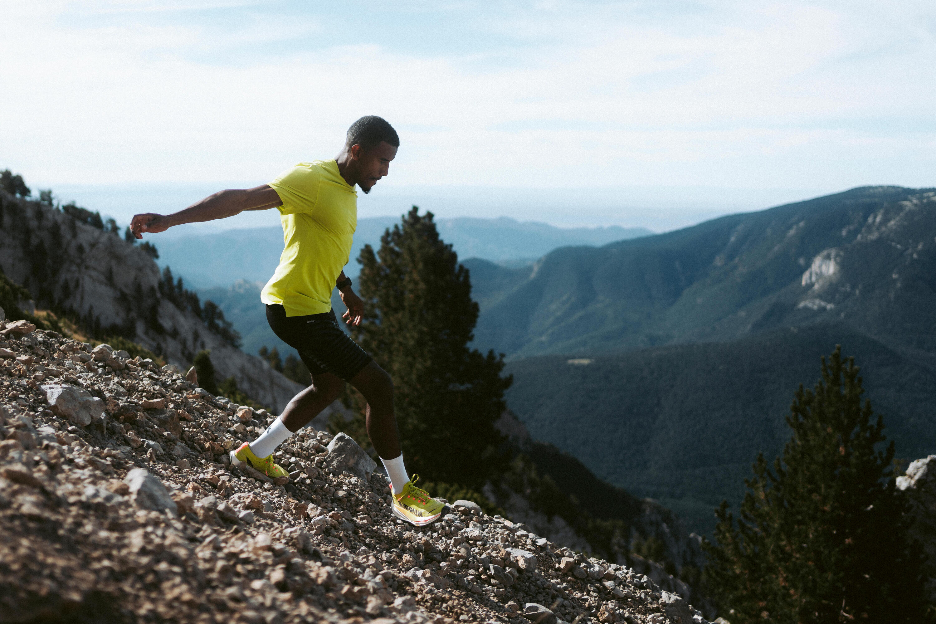 Chaussures de trail running à plaque carbone homme, Kiprun Kipsummit Race vert 10/13