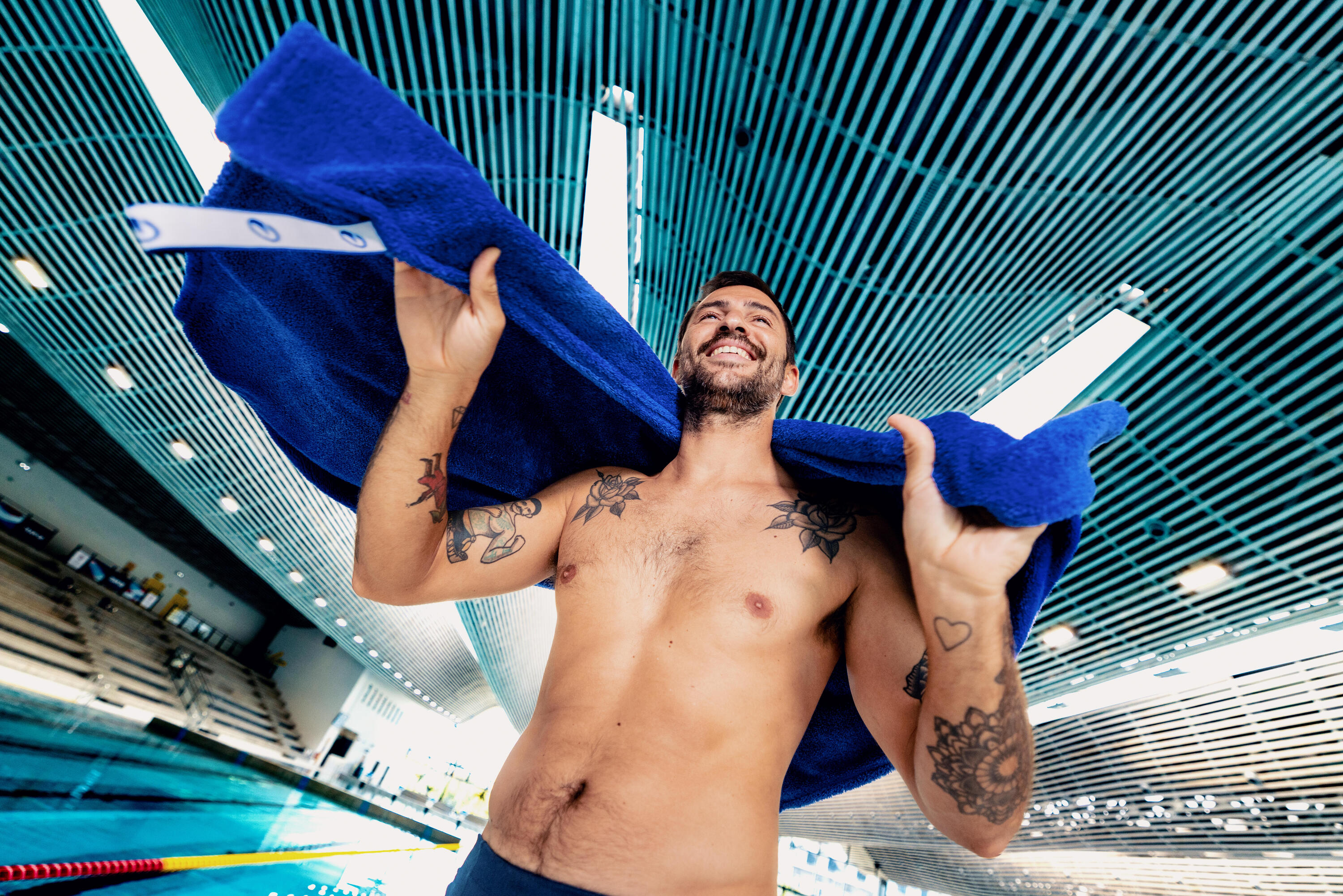 Serviette de bain microfibre ultra douce taille L 80 x 130 cm, bleu 7/8