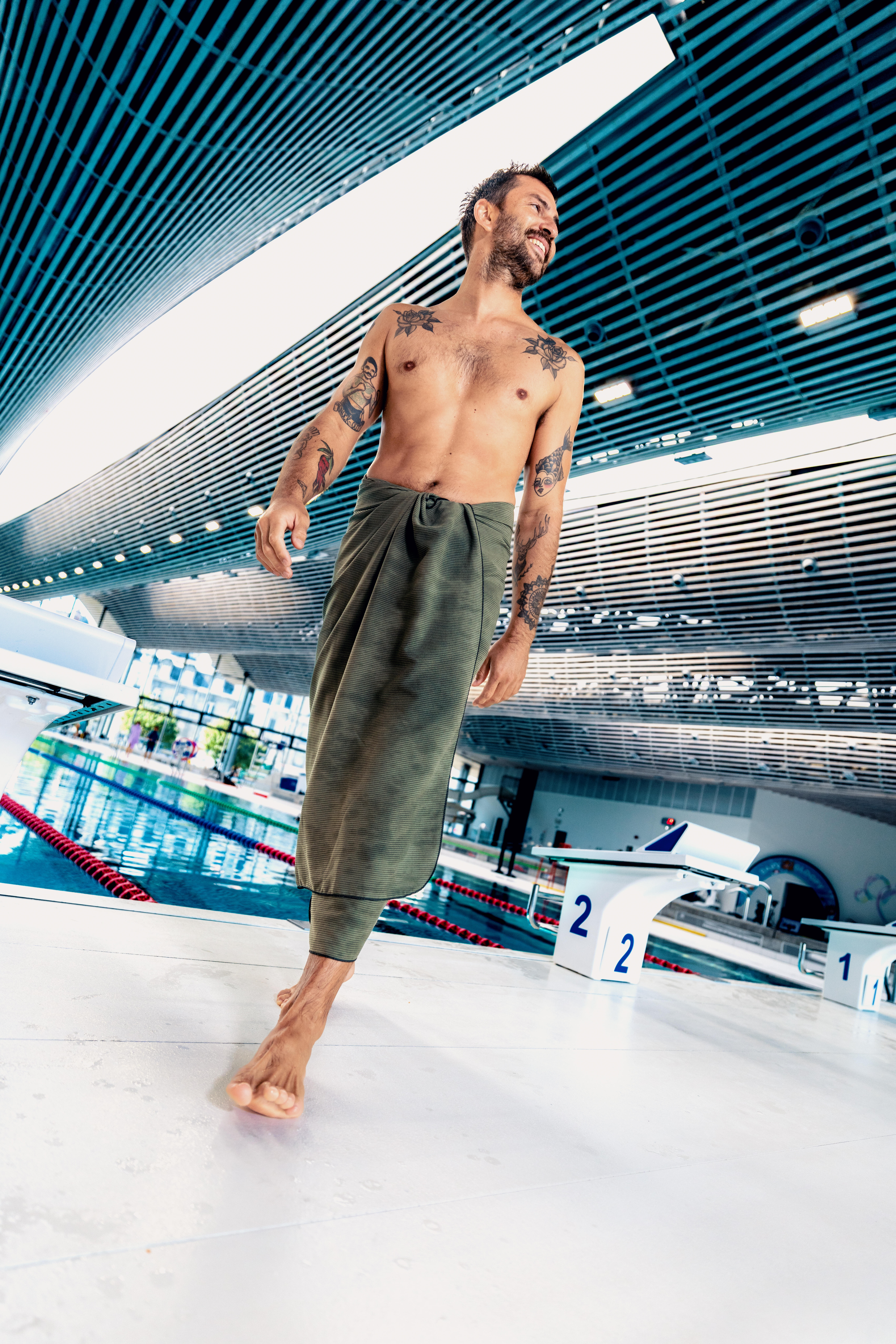 Striped Microfibre Towel Size XL, 110 x 175 cm | Decathlon