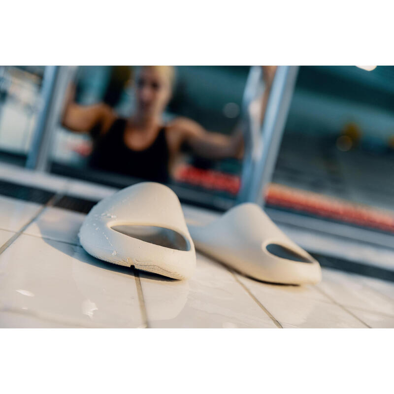 Papuci de piscină Style 500 Bej
