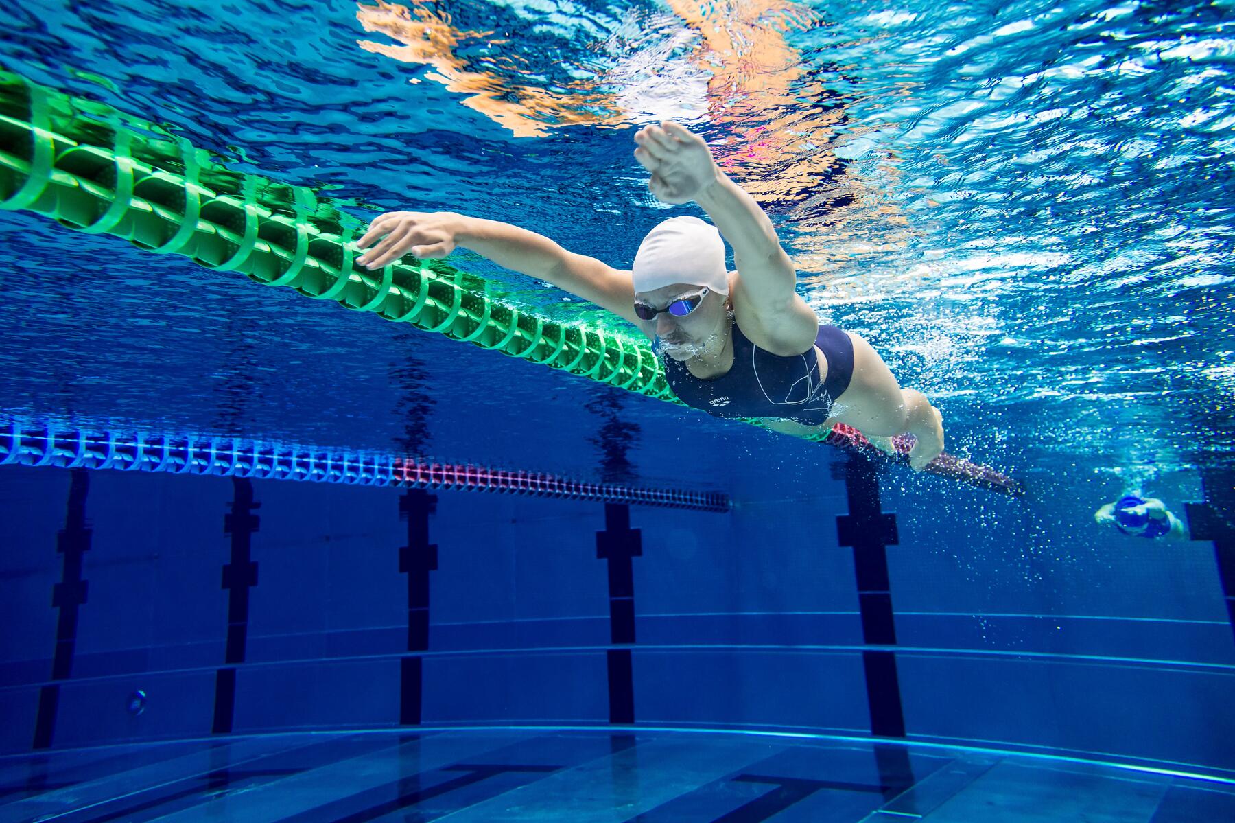 QUEL MAILLOT DE BAIN POUR UNE PETITE POITRINE ?