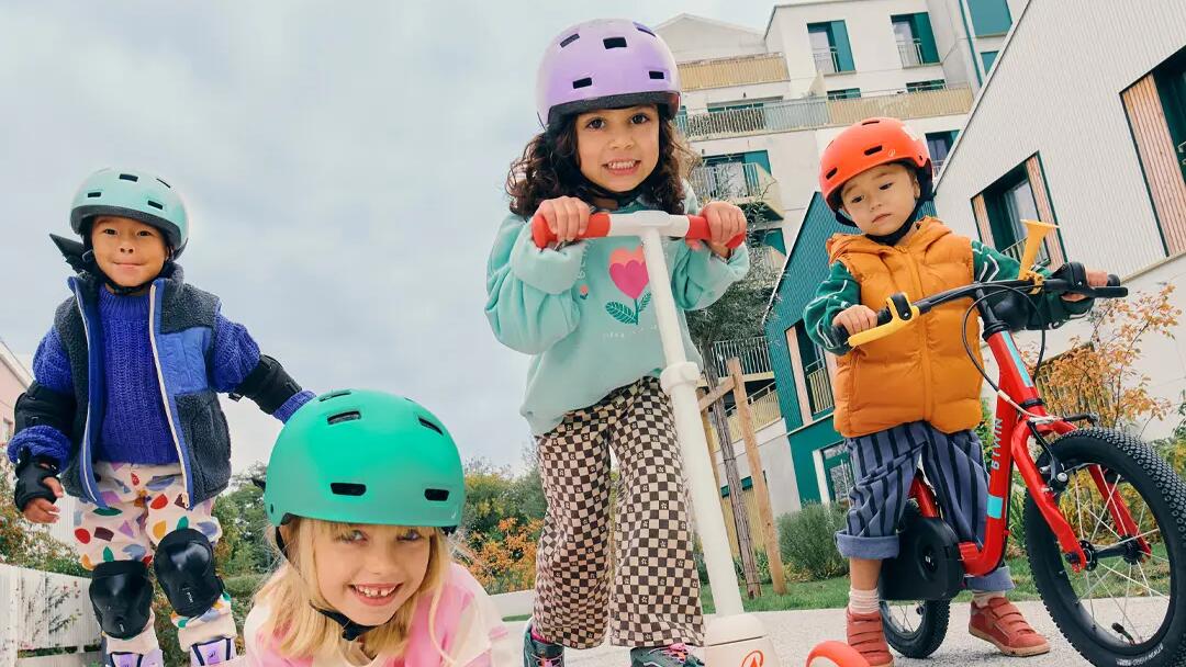 HOW TO CHOOSE THE RIGHT SIZE HELMET FOR YOUR CHILD.