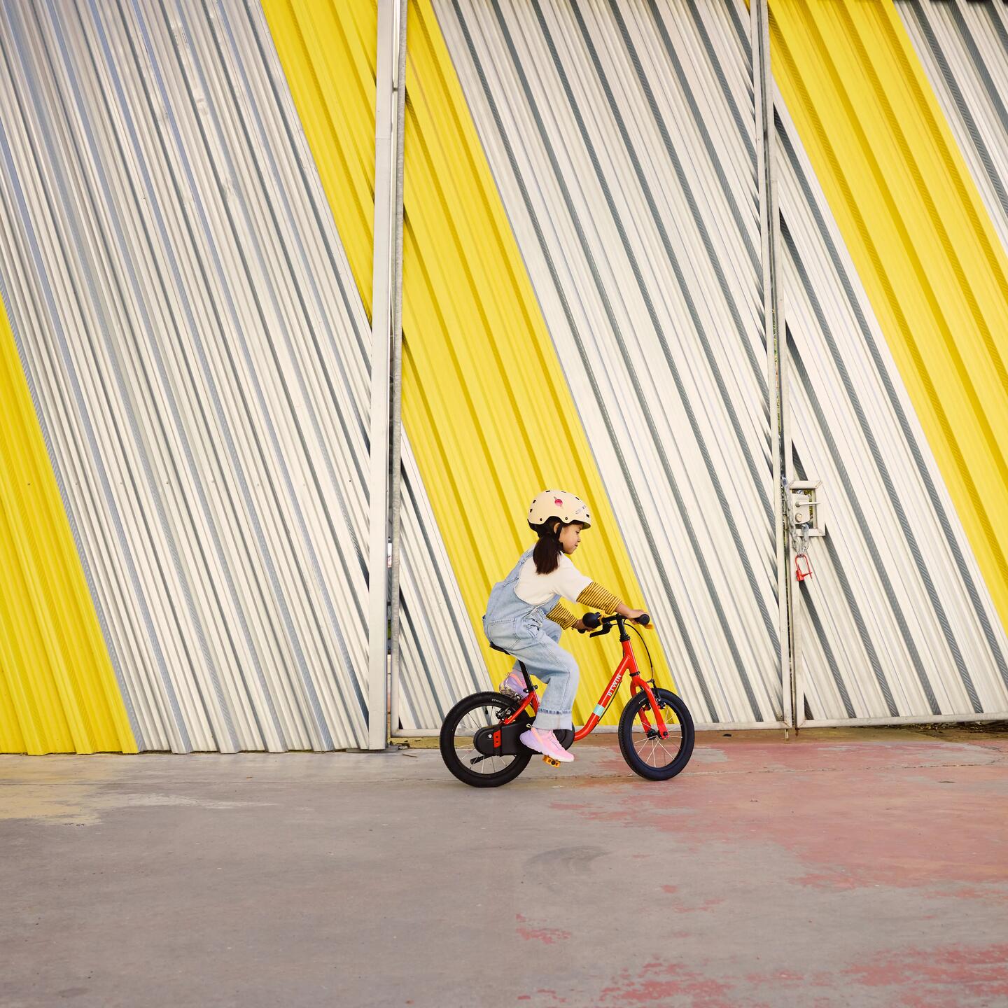 DECATHLON Little Kids Ride