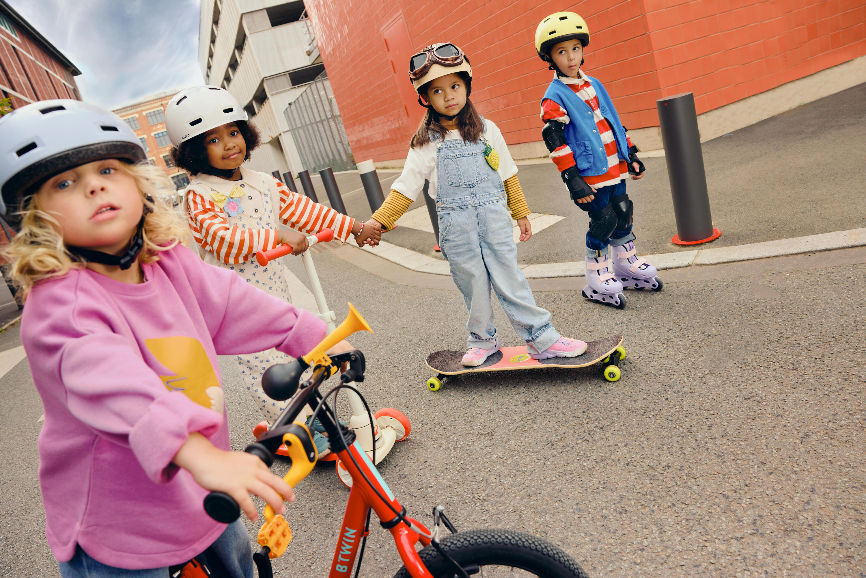 Kinderhelm für Inlineskates, Skateboard, Scooter und Velo B100 gelb 14/21