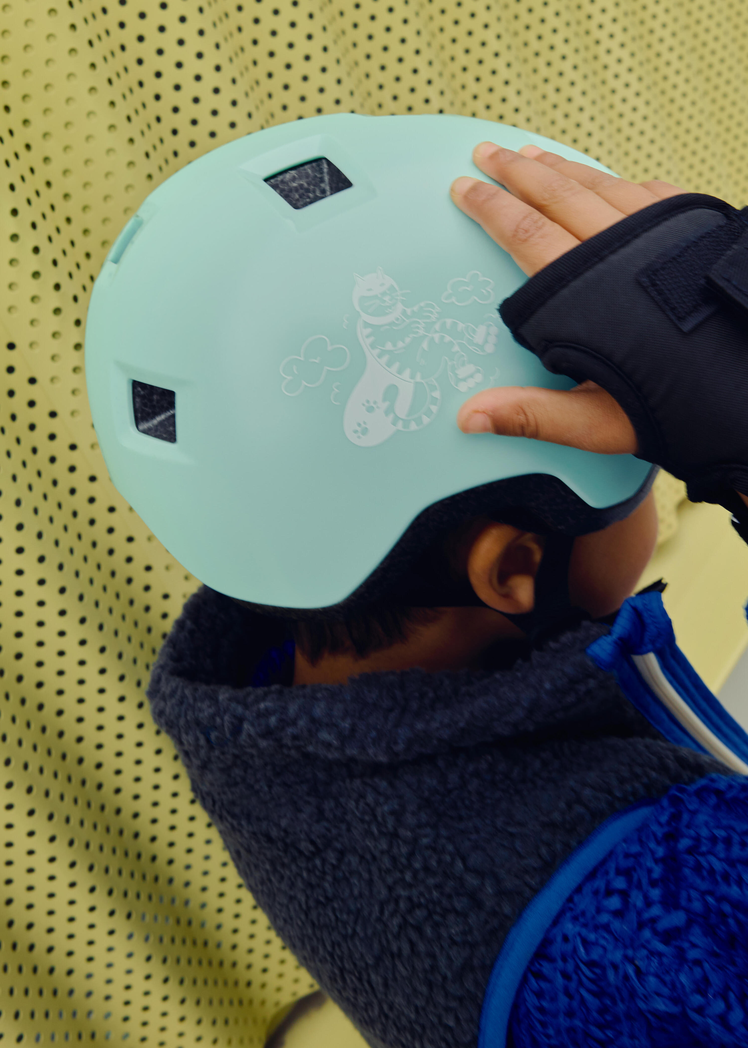 Kask dziecięcy do jazdy na rolkach, deskorolce, hulajnodze B100 zielony 13/19